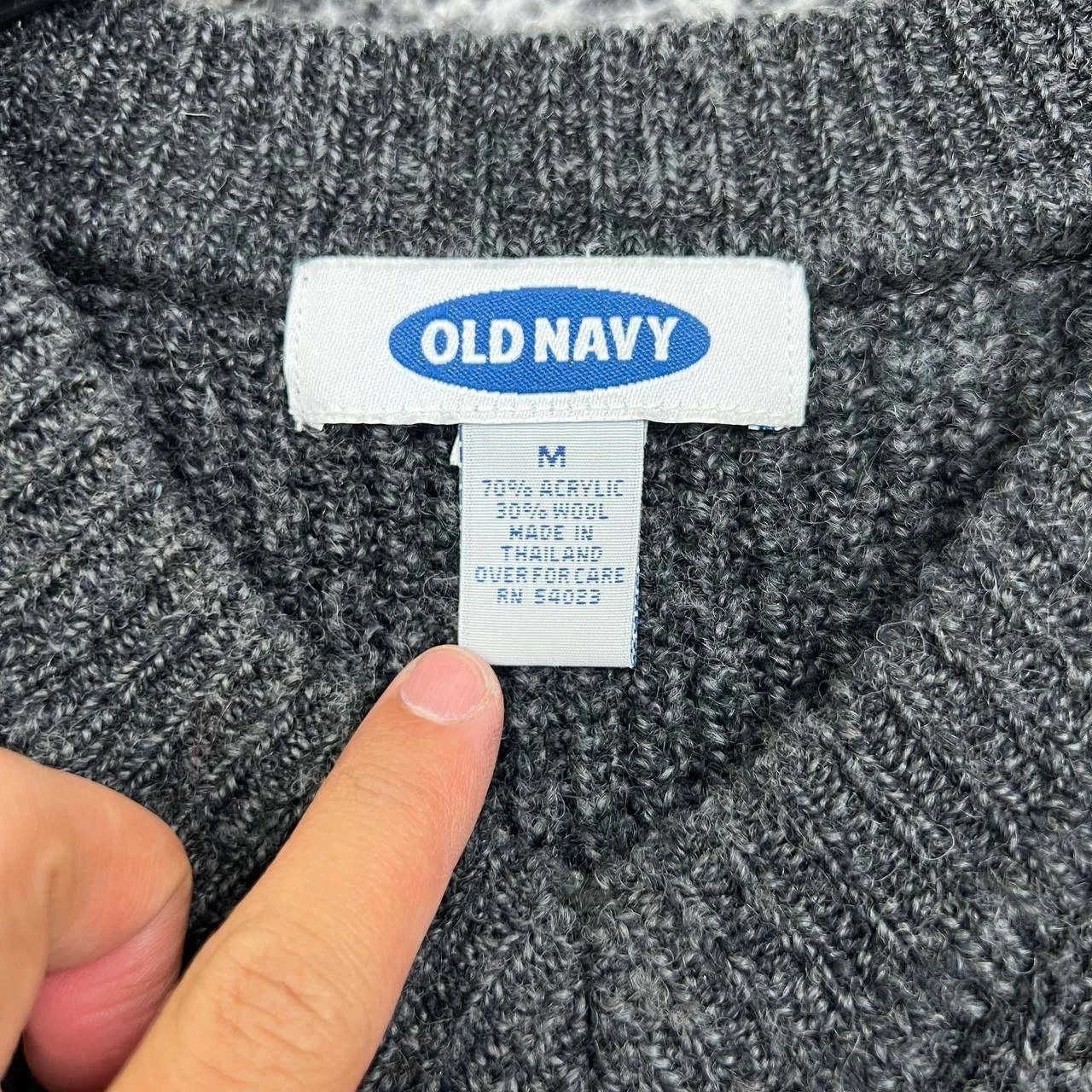 Old Navy Old Navy Sweater Men Knitted Pullover Long Sleeve V-Neck M Size US M / EU 48-50 / 2 - 6 Thumbnail