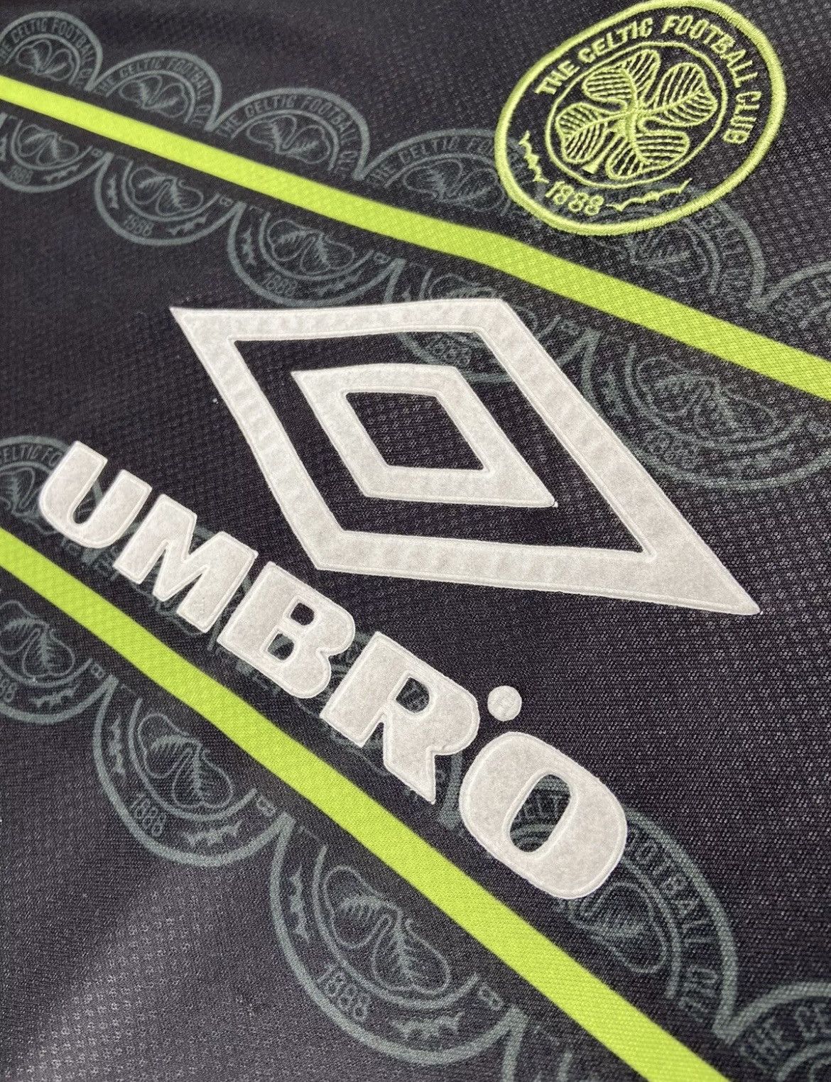 Umbro × Vintage Celtic 1998/99 Away Jersey #7 Larsson Umbro Size 2XL Size US XXL / EU 58 / 5 - 4 Thumbnail