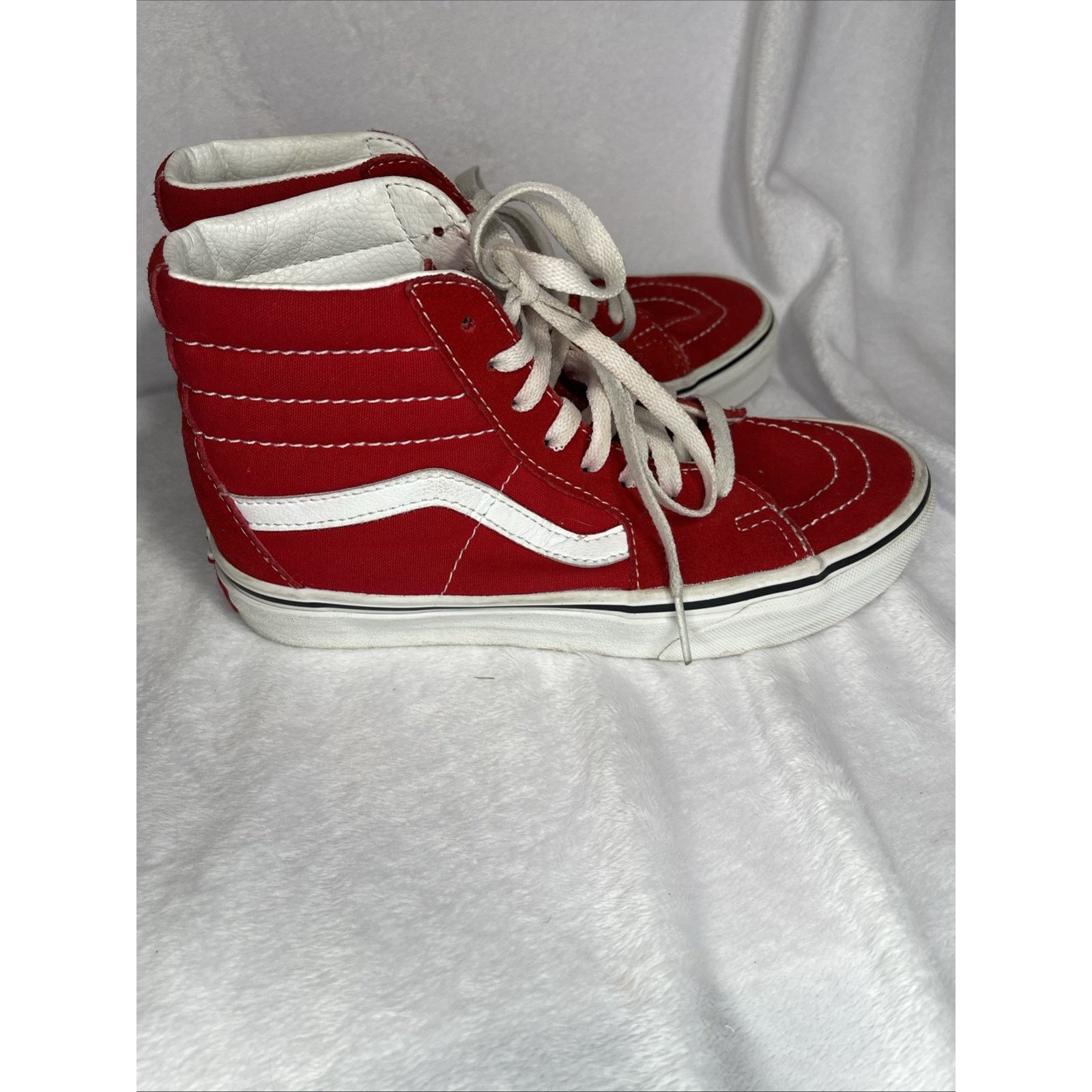Vans VANS Sk8 Hi-Top Sneaker Red & White - Women’s Sz 6.5 - NICE! Size US 6.5 / EU 39-40 - 4 Thumbnail