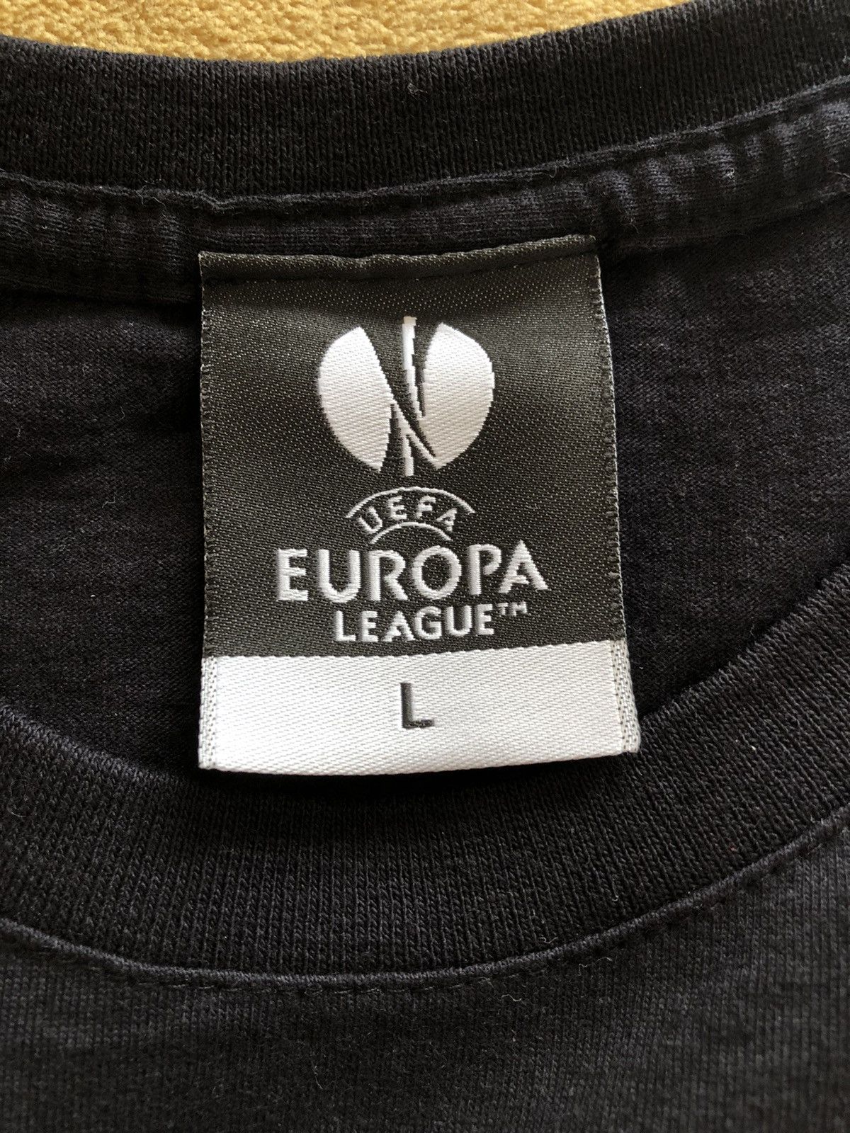 UEFA × Vintage RARE UEFA CHAMPIONS LEAGUE VILLAREAL SPARTA SOCCER SHIRT Size US M / EU 48-50 / 2 - 3 Thumbnail