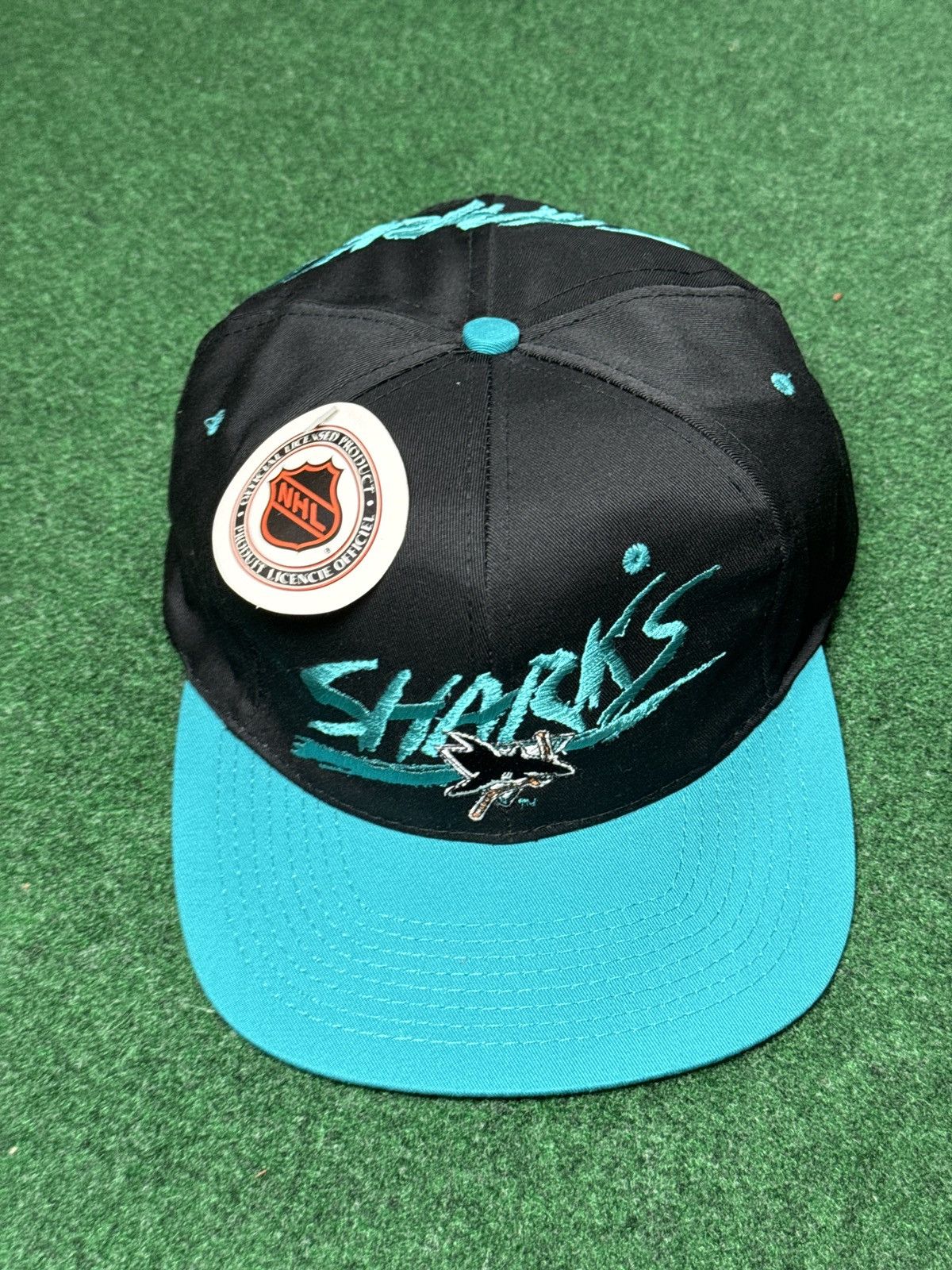 NHL × Vintage Vintage 90s San Jose Sharks Deadstock NHL Snapback Hat Size ONE SIZE - 1 Thumbnail