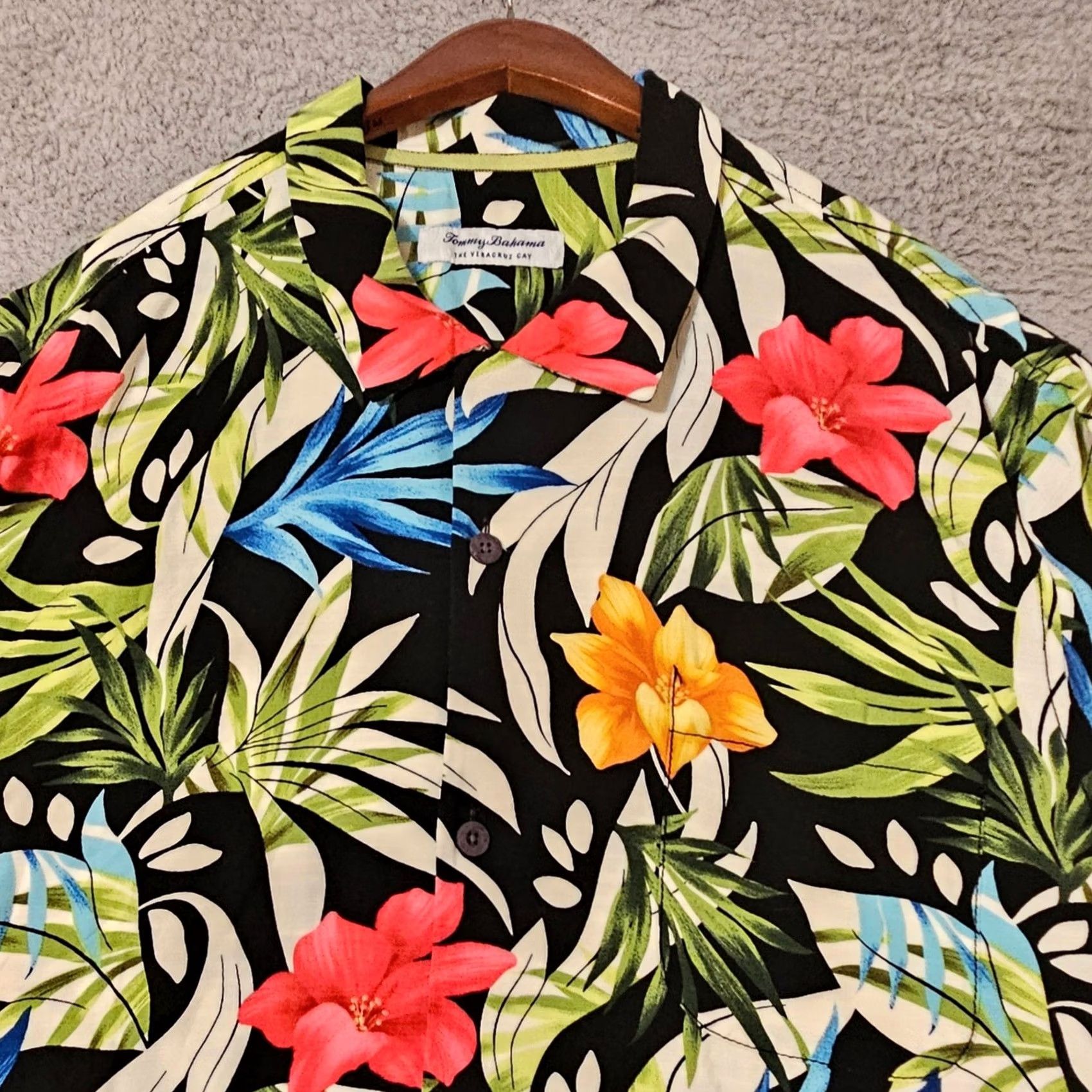 Tommy Bahama Tommy Bahama Coast Shirt Mens XL Viscose Short Sleeve Multicolor Floral Veracruz Cay Camp Shirt Mens XL Size US XL / EU 56 / 4 - 2 Thumbnail