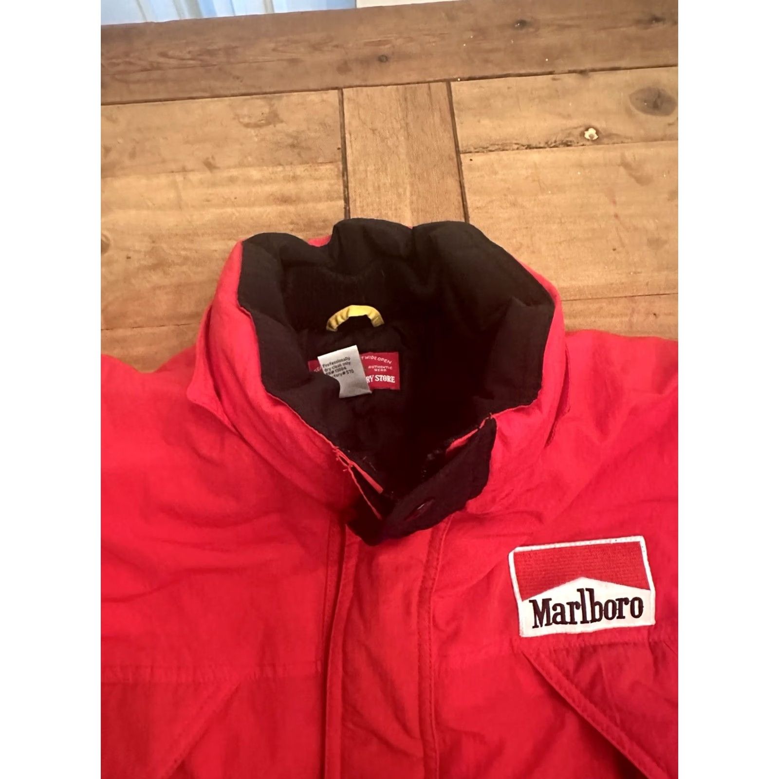 Marlboro Marlboro Country Store Jacket Parka Down Red Medium Men M Duck Down Coat Nations Countries Nylon Lining Nylon Shell Pre-owned Size US M / EU 48-50 / 2 - 7 Thumbnail