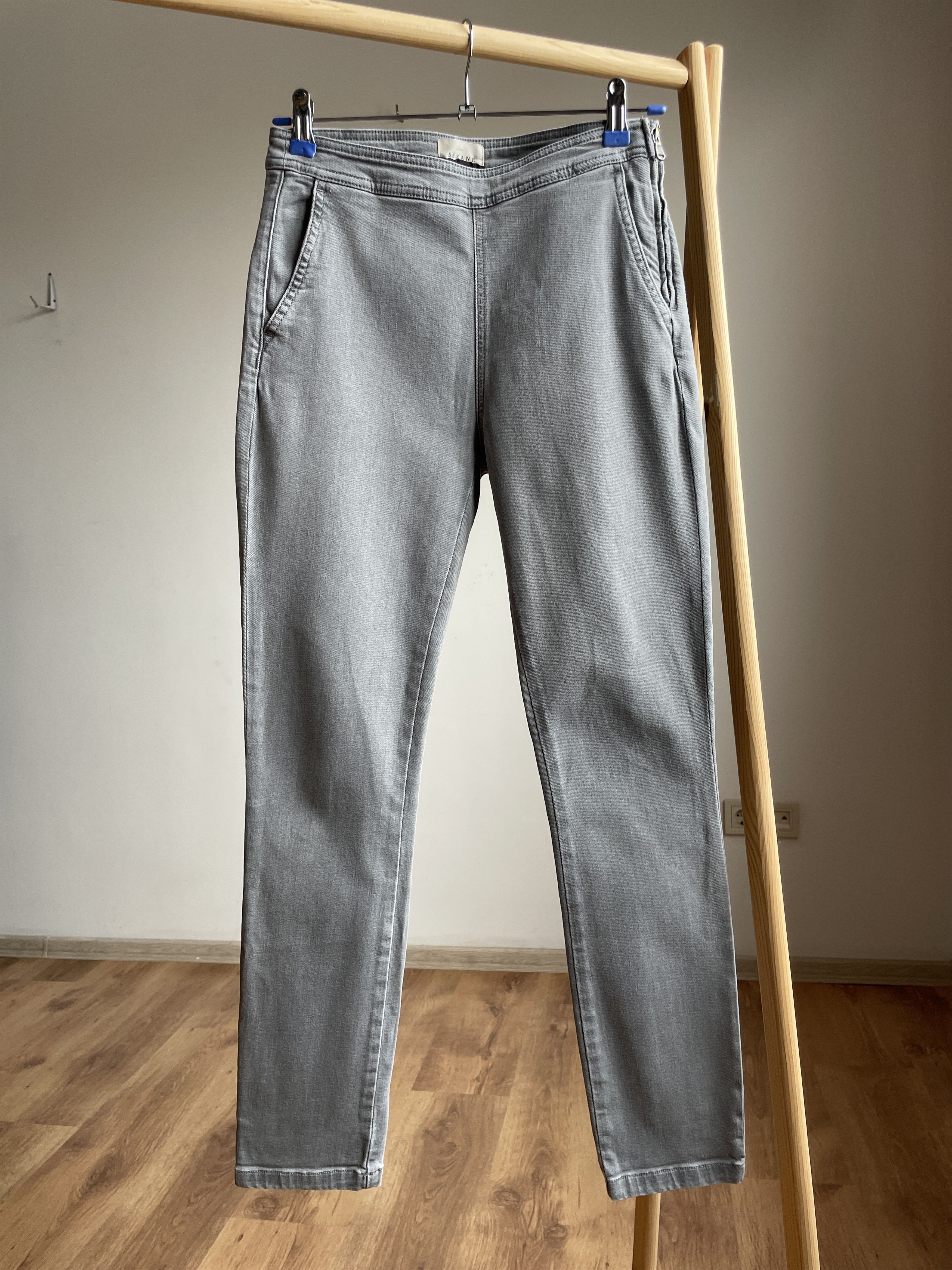 Sezane Sezane Clara Side Zip Womens Grey Denim Size EUR 36 Size 25" / US 0 / IT 36 - 1 Thumbnail