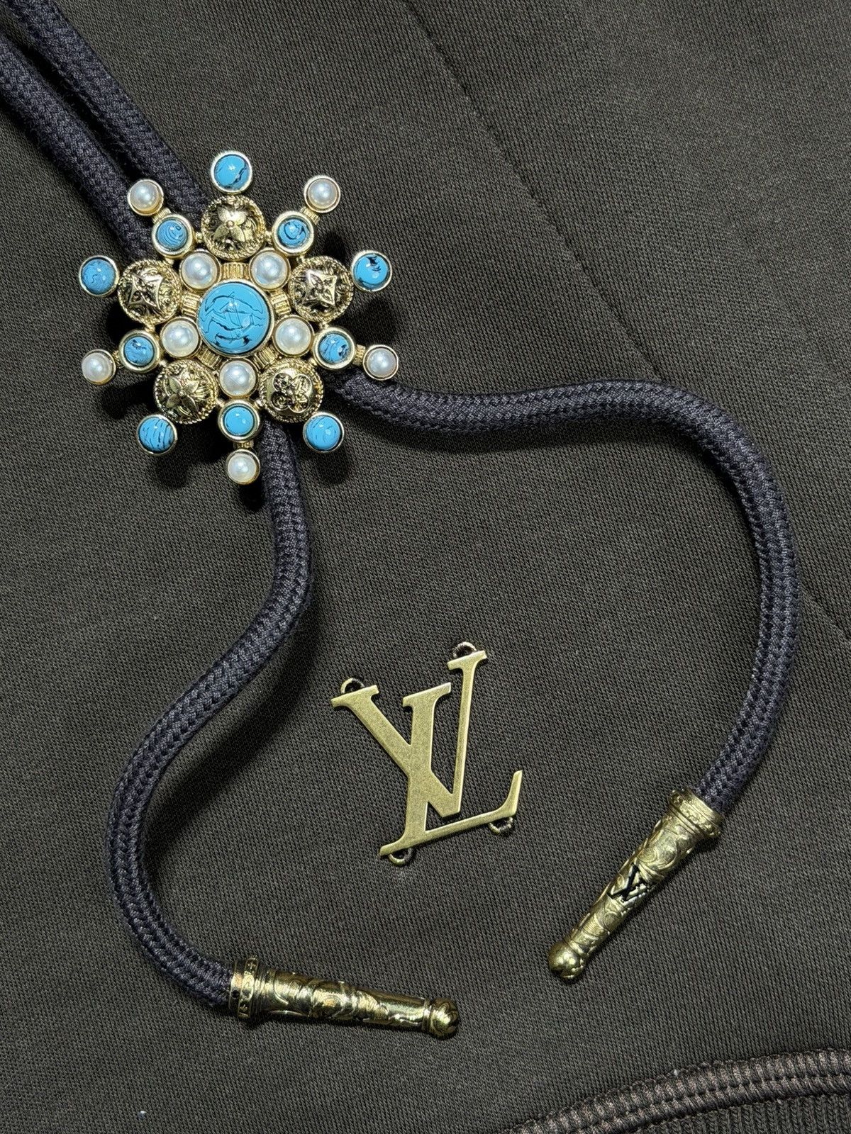 Louis Vuitton Louis Vuitton Western Bolo Tie Hoodie Size US L / EU 52-54 / 3 - 5 Thumbnail