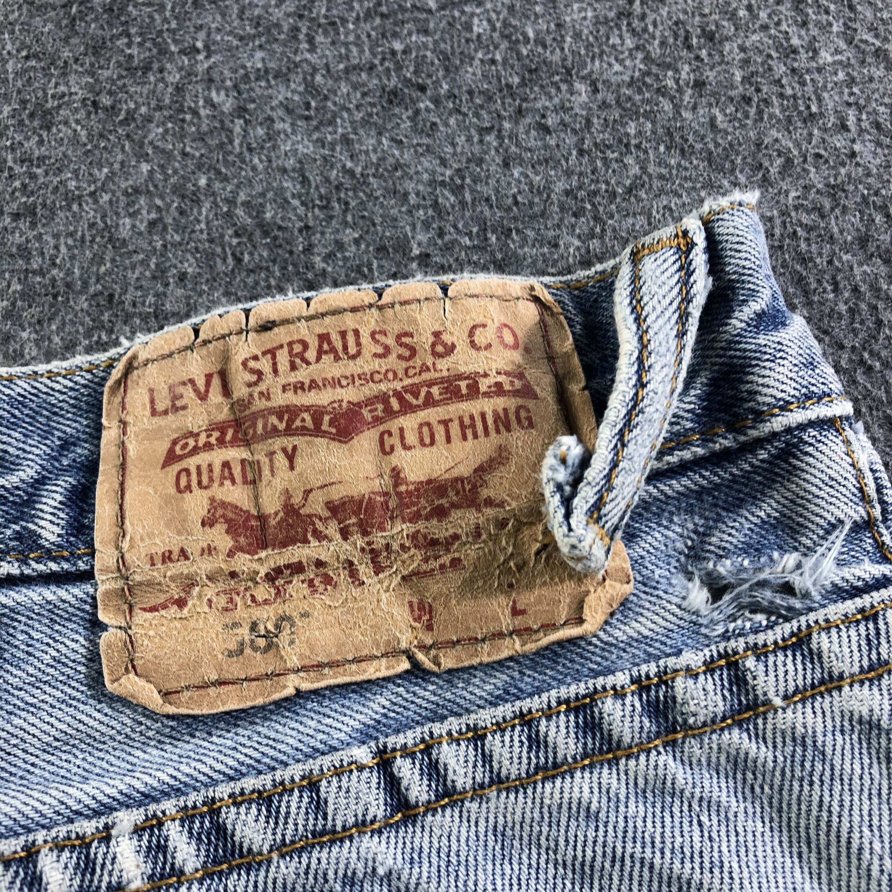 Levi's Vintage Light Wash Levis 560 Jeans-J3479 Size US 39 - 5 Thumbnail