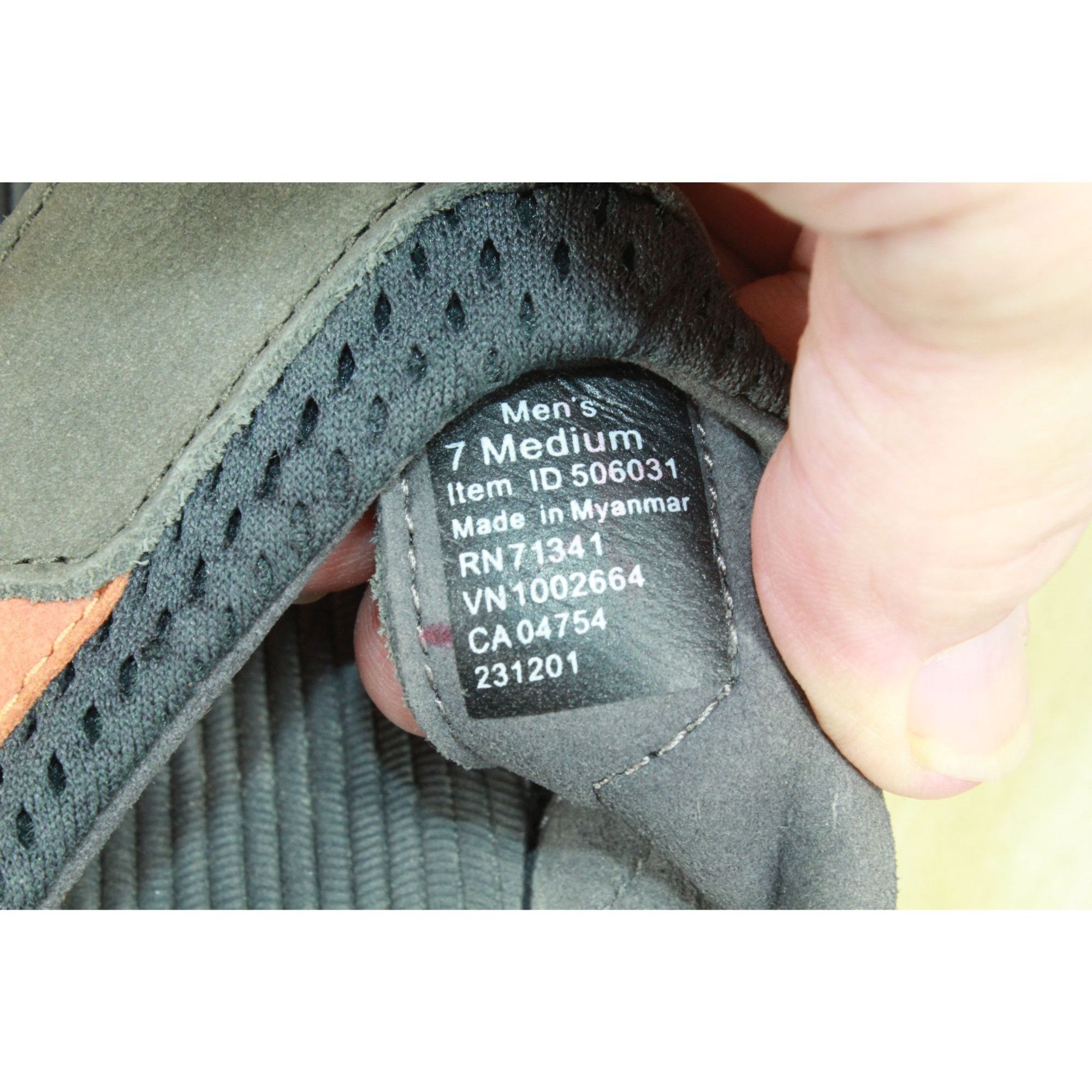 L.L. Bean LL Bean Men's Dark Silt Swift River Sport Flip Flops Size US 7 / EU 40 - 9 Thumbnail