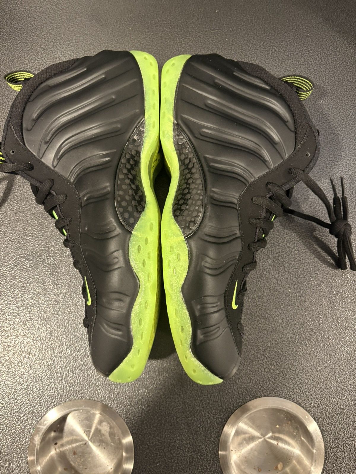 Nike × Vintage Black/volt foamposite Size US 11 / EU 44 - 5 Thumbnail