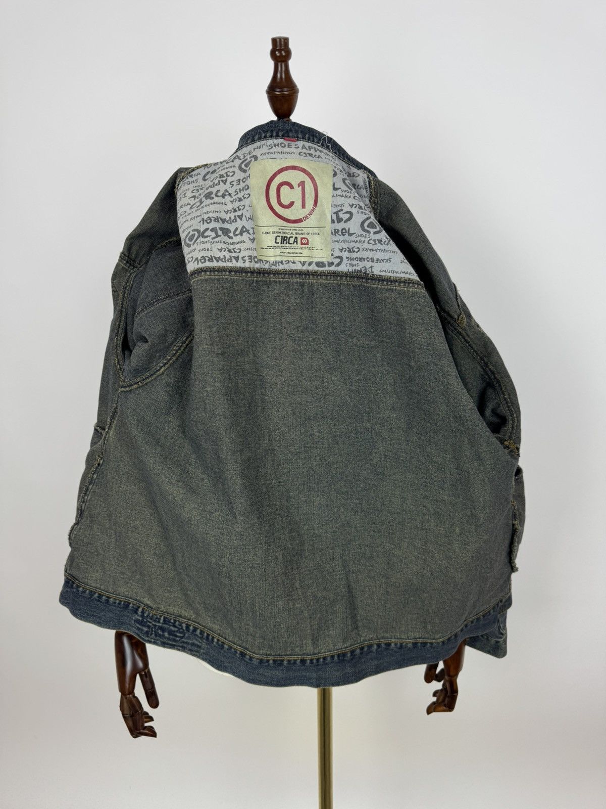 C1RCA C1RCA Denim Jacket Skater Circa JKT Y2K Mens size L Size US L / EU 52-54 / 3 - 7 Thumbnail