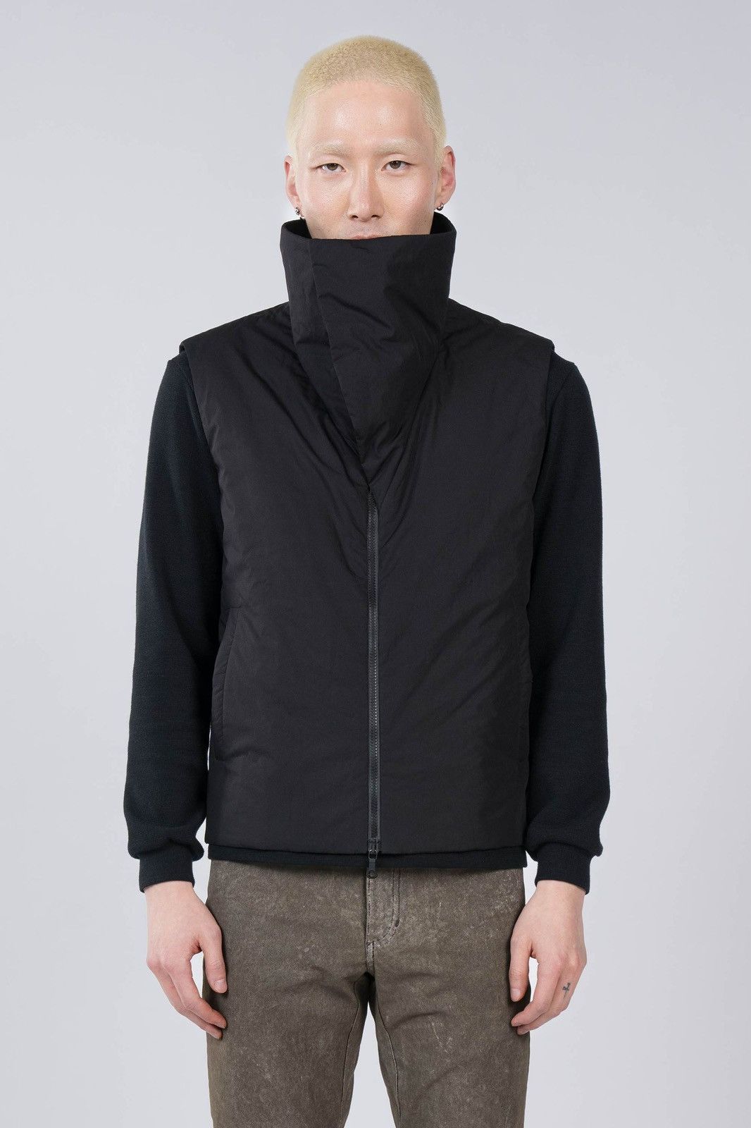 Outlier Outlier Acottondown 45 Cowlvest Medium Prototype Size US M / EU 48-50 / 2 - 11 Thumbnail