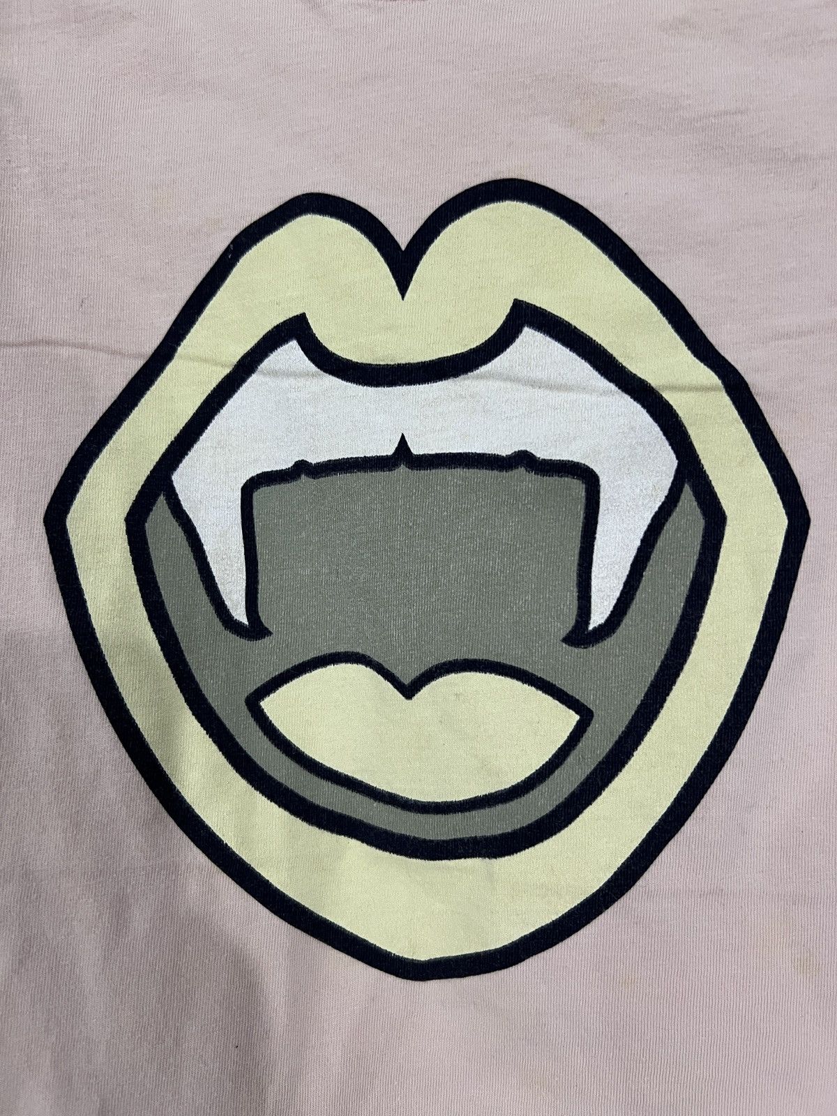 Undercover Undercover 00s Vampire Lips T-Shirt Size US M / EU 48-50 / 2 - 5 Thumbnail