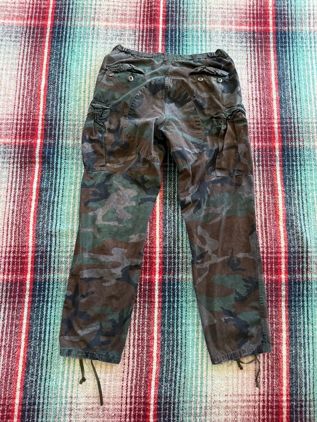 Vintage Vintage Distressed US Military Woodland Camo Cargo Pants 32x Size US 32 / EU 48 - 3 Thumbnail