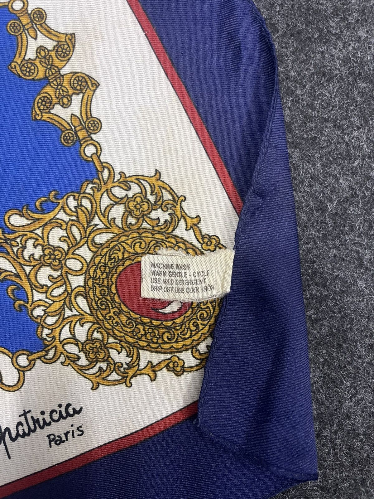 Vintage Vintage Patricia Paris Italy Monogram Scarf - Navy Size ONE SIZE - 5 Thumbnail