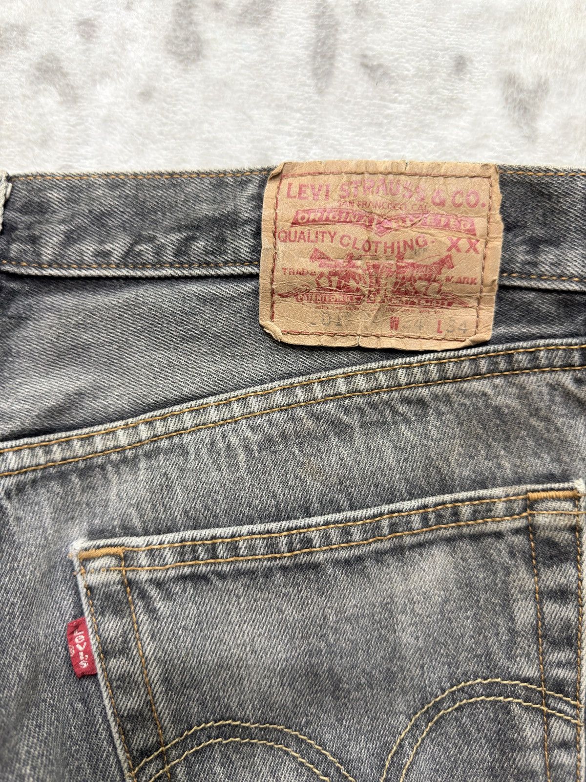 Levi's Vintage Levi’s 501 Straight Leg Faded Black Distressed Denim Size US 32 / EU 48 - 18 Thumbnail