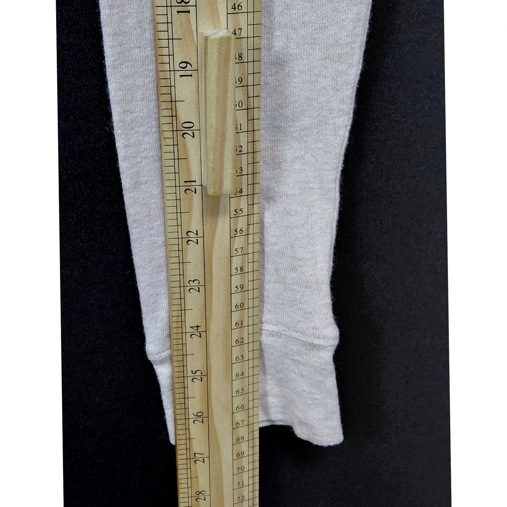 J.Crew J.Crew Cashmere Blend Long Sleeve Solid Knit Tee Beige Women Size S Size S / US 4 / IT 40 - 6 Thumbnail