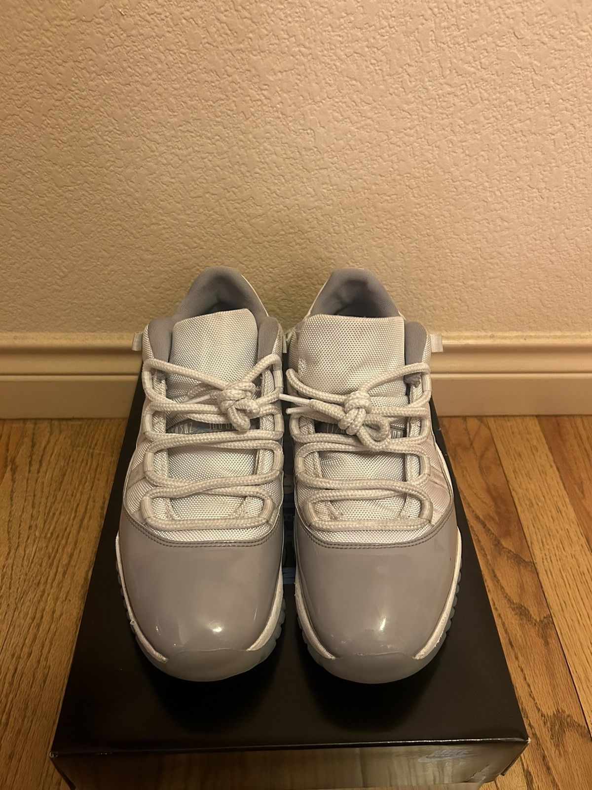 Jordan Brand × Nike Jordan 11 low ‘Cement Grey’ Size US 10.5 / EU 43-44 - 2 Thumbnail