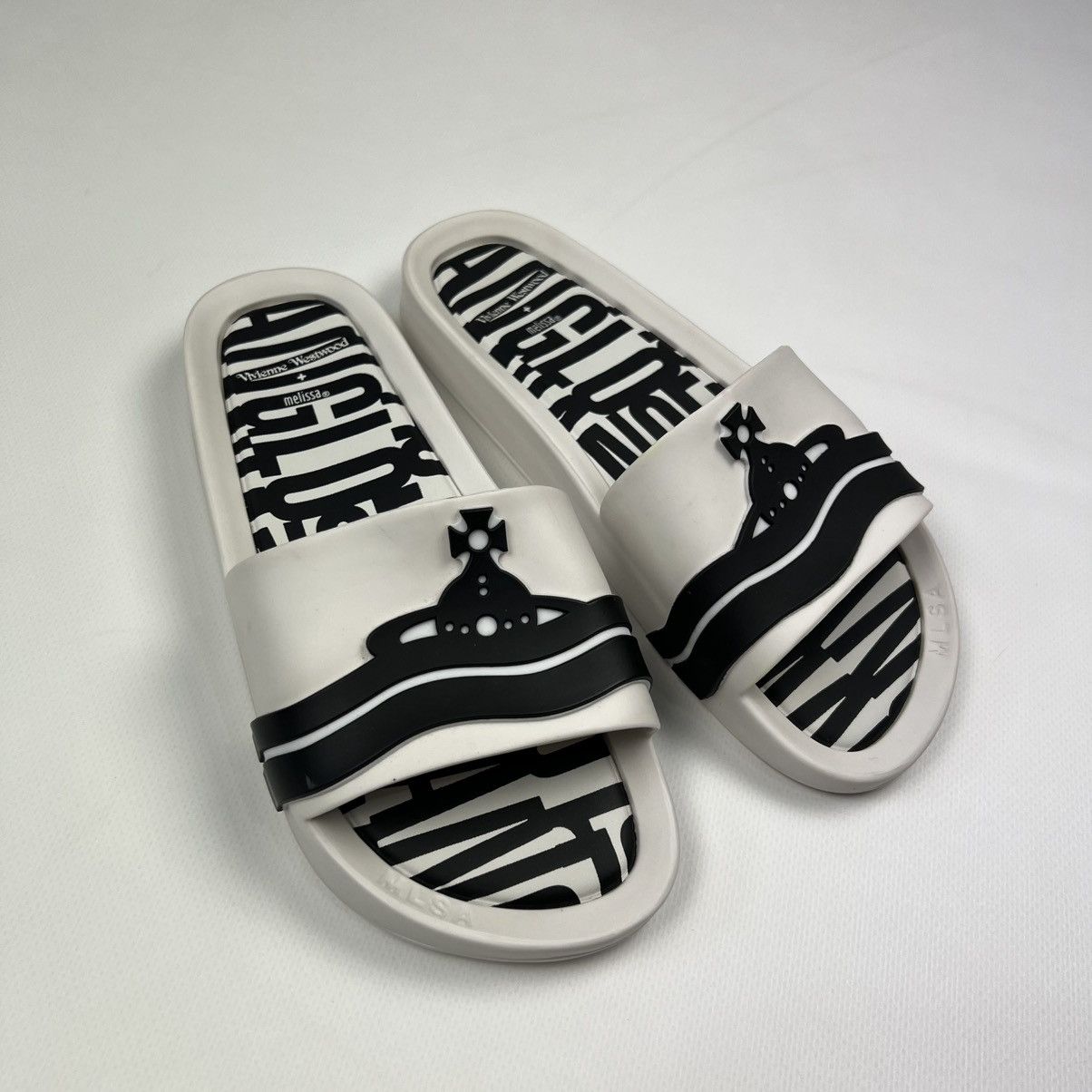 Melissa × Vivienne Westwood Vivienne Westwood for Melissa women’s beach slides Size US 6 / IT 36 - 1 Thumbnail