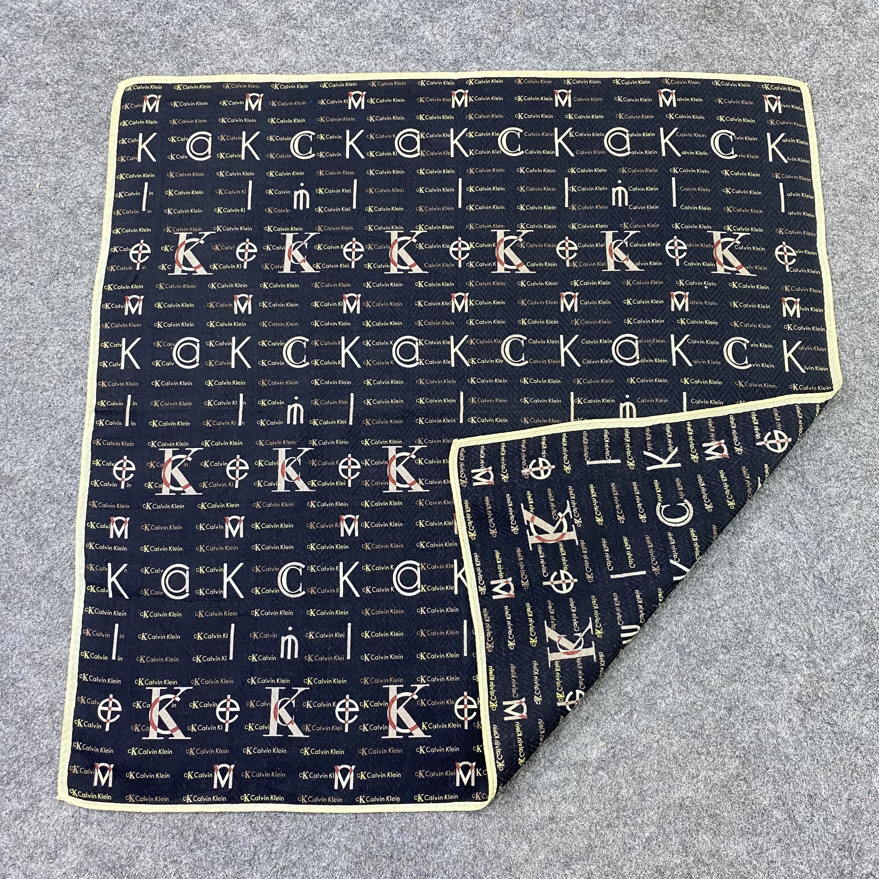 Calvin Klein Calvin Klein Handkerchief Neckerchief Bandana-B1640 Size ONE SIZE - 5 Thumbnail