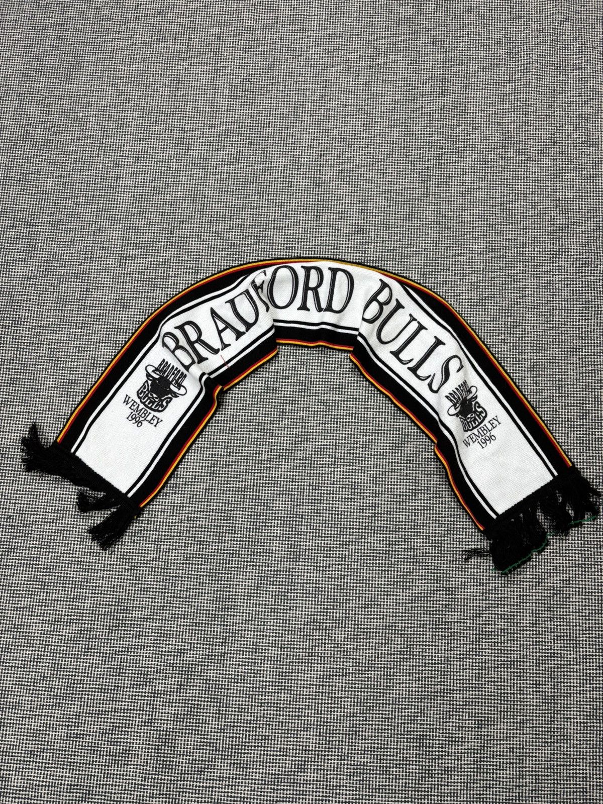 Other 1996 bradford bulls wembley rugby support scarf Size ONE SIZE - 1 Thumbnail