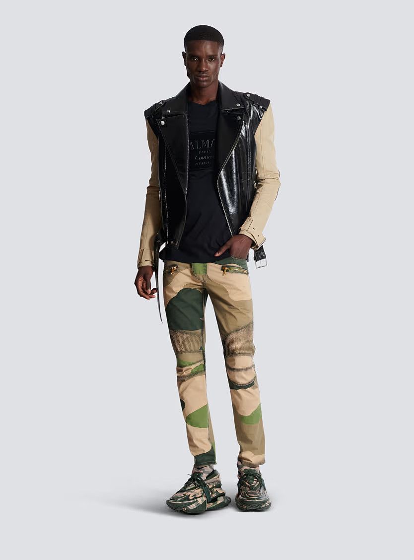 Balmain o1s1wg110126 Big Couture Label Flock T-Shirt in Black Size US XL / EU 56 / 4 - 3 Thumbnail