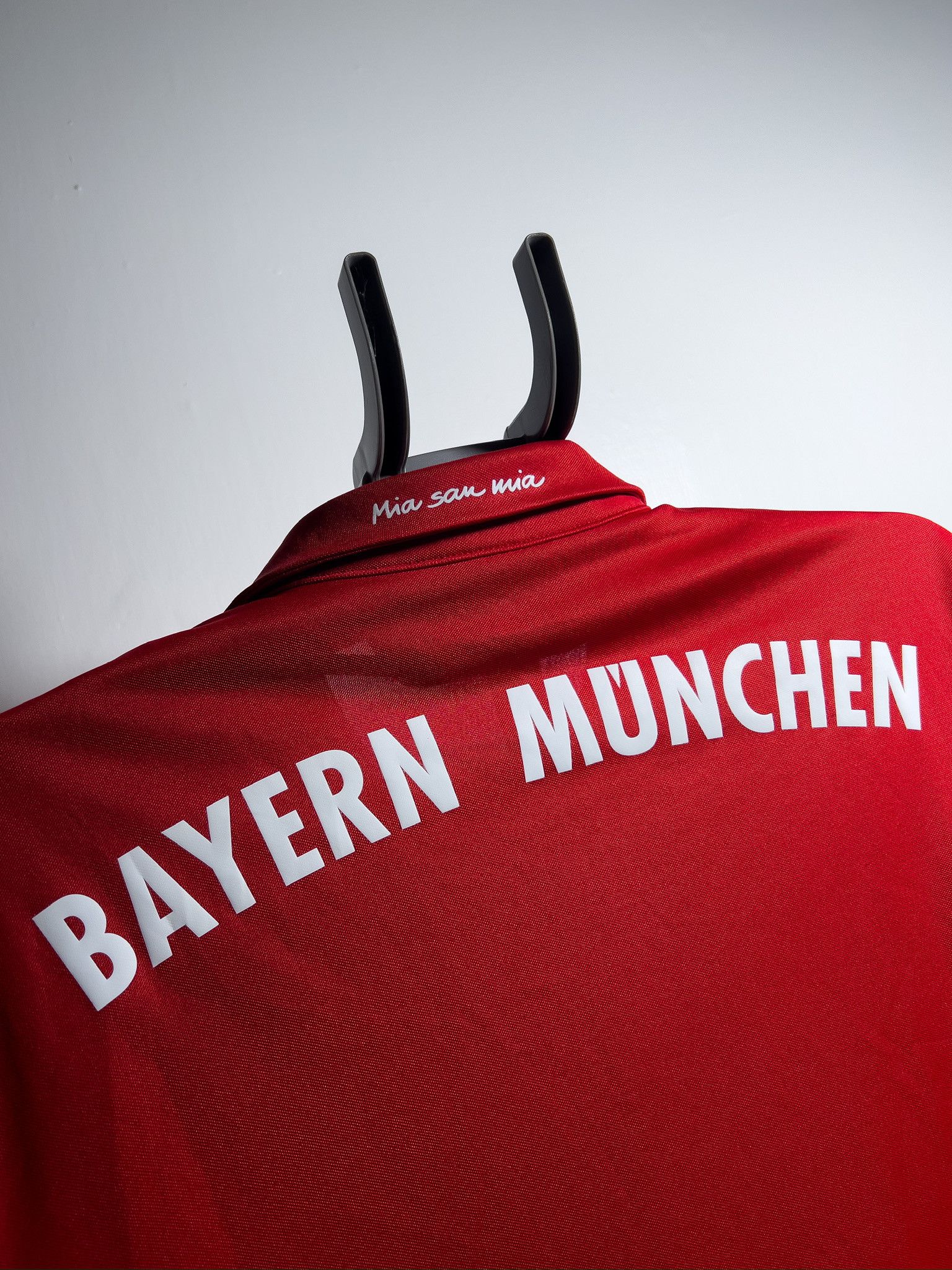 Adidas Adidas Bayern Munich 2016-2017 Home Jersey Size US L / EU 52-54 / 3 - 3 Thumbnail