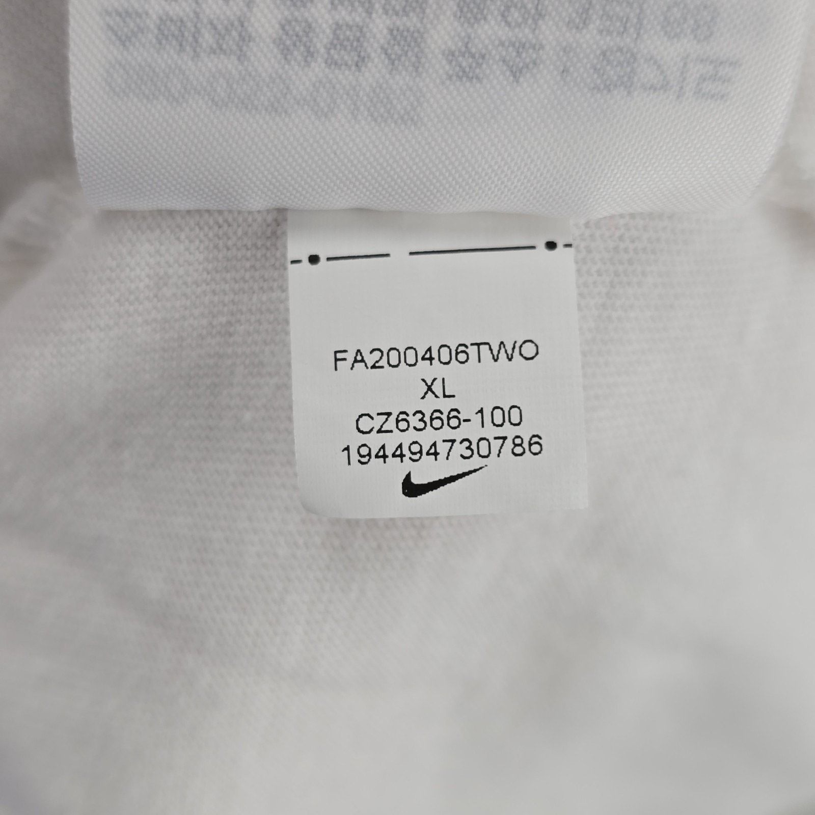 Nike Nike Seoul Run Club Shirt Mens XL White NRC Center Swoosh Size US XL / EU 56 / 4 - 8 Thumbnail