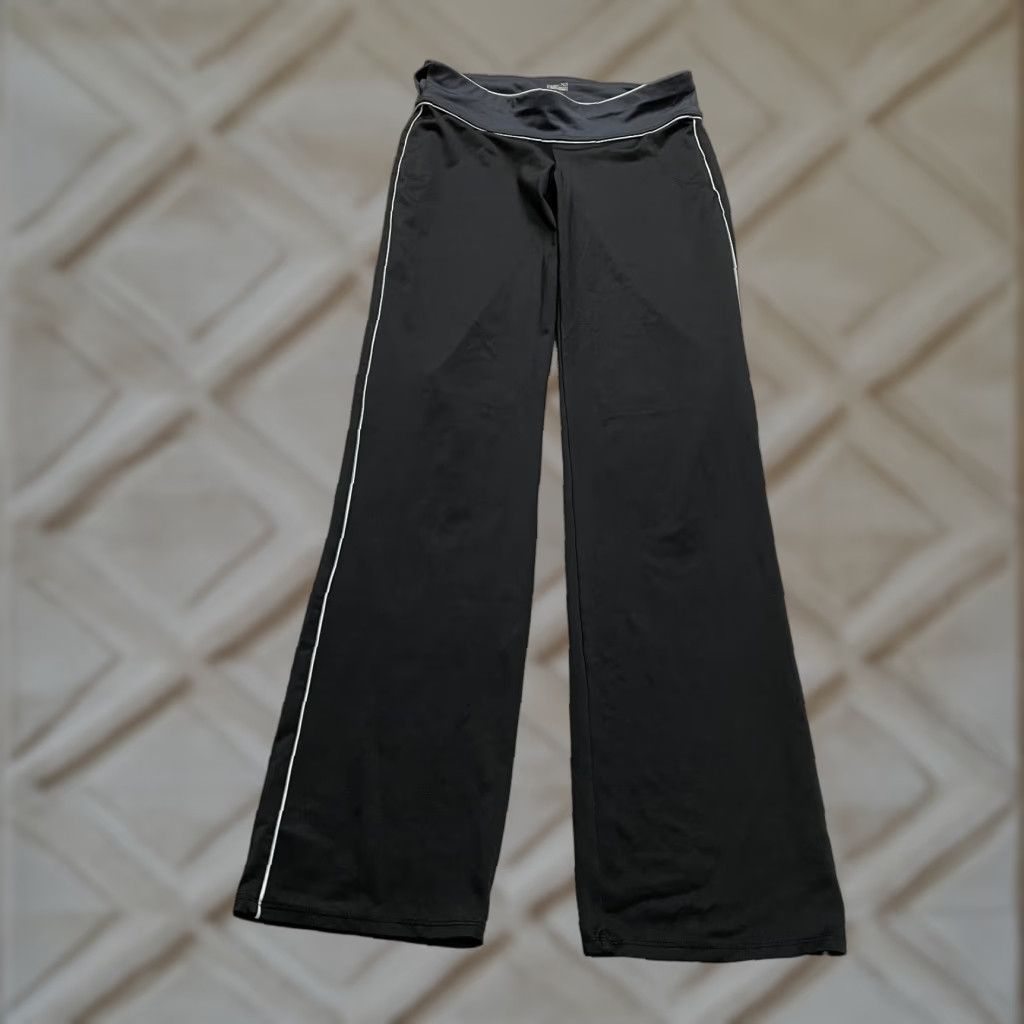 Old Navy VINTAGE Old Navy Go Out Wide Leg Leggings Pants Womens XS Black Active Athleisure 29x32 Size 26" / US 2 / IT 38 - 1 Thumbnail