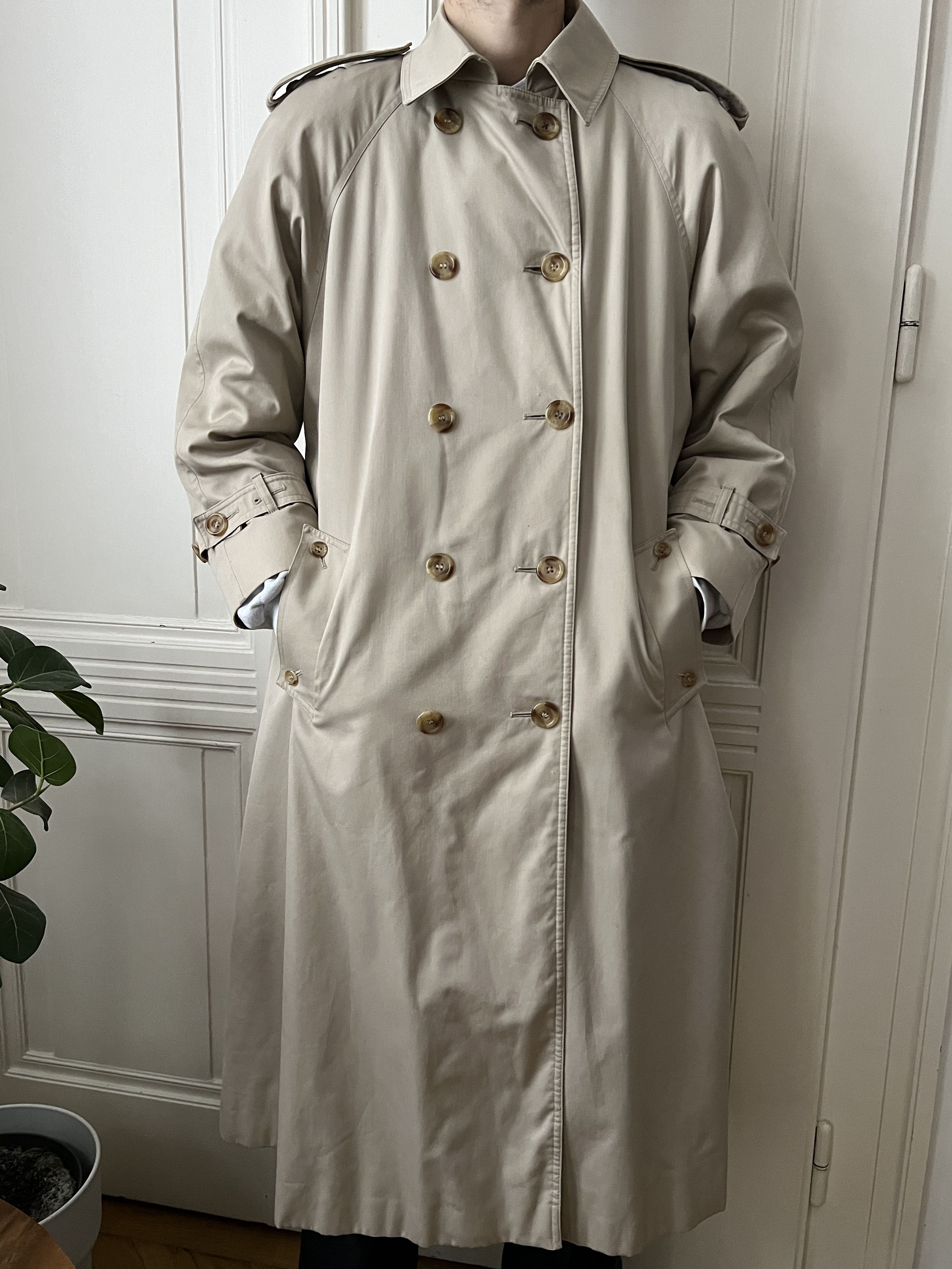 Aquascutum England 90s trench coat jacket old money luxury