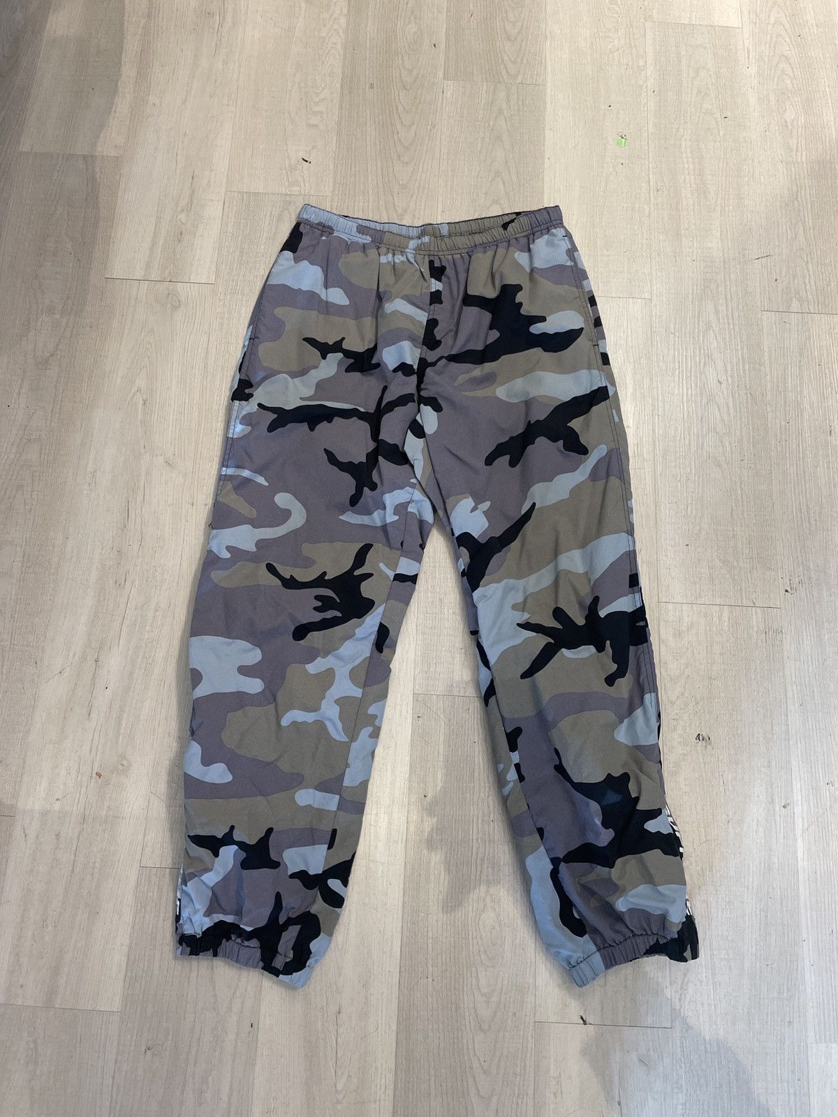 Supreme Supreme Warm up Pants | Grailed