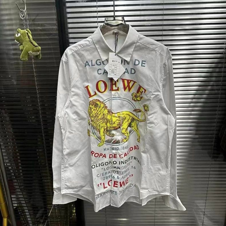 Loewe LOEWE size40 Lion logo shirt Size L / US 10 / IT 46 - 1 Thumbnail