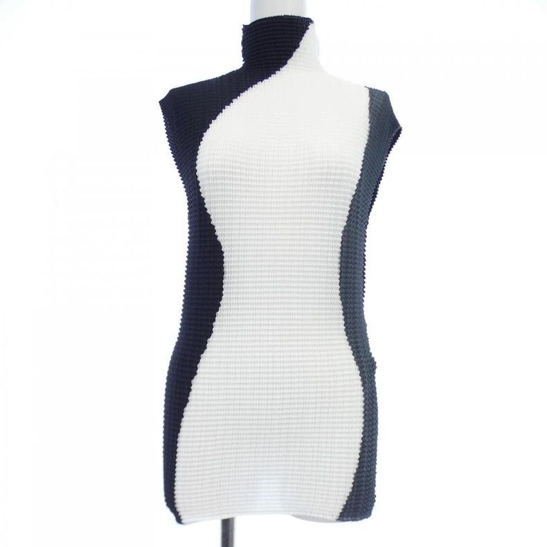 Issey Miyake Issey Miyake size:2 Black and white main line color-blocke Size S / US 4 / IT 40 - 1 Thumbnail