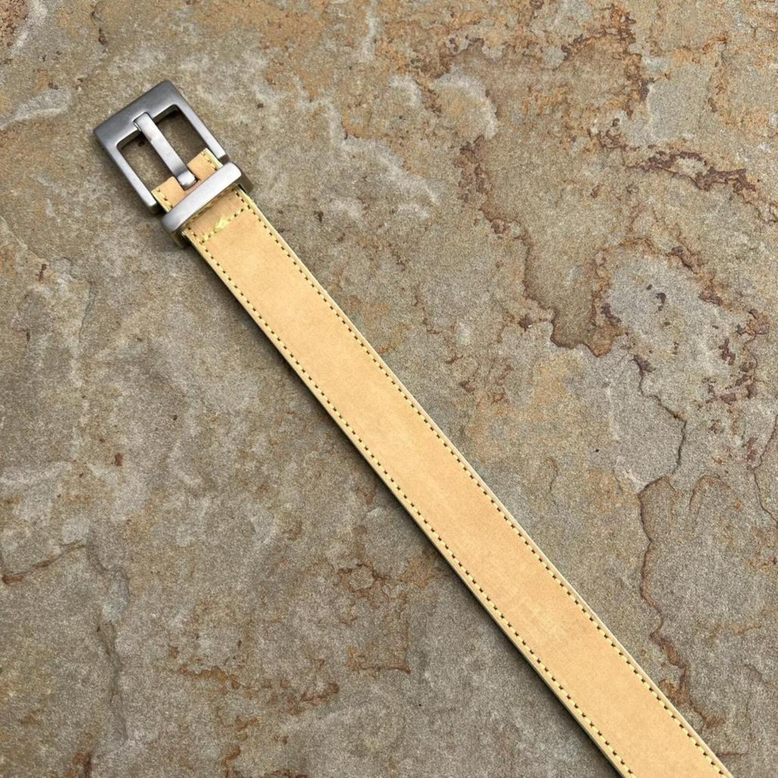 Ann Taylor Vintage 90s Italian Leather Tan/Pale Green Stitch+Edge Belt Size ONE SIZE - 2 Thumbnail