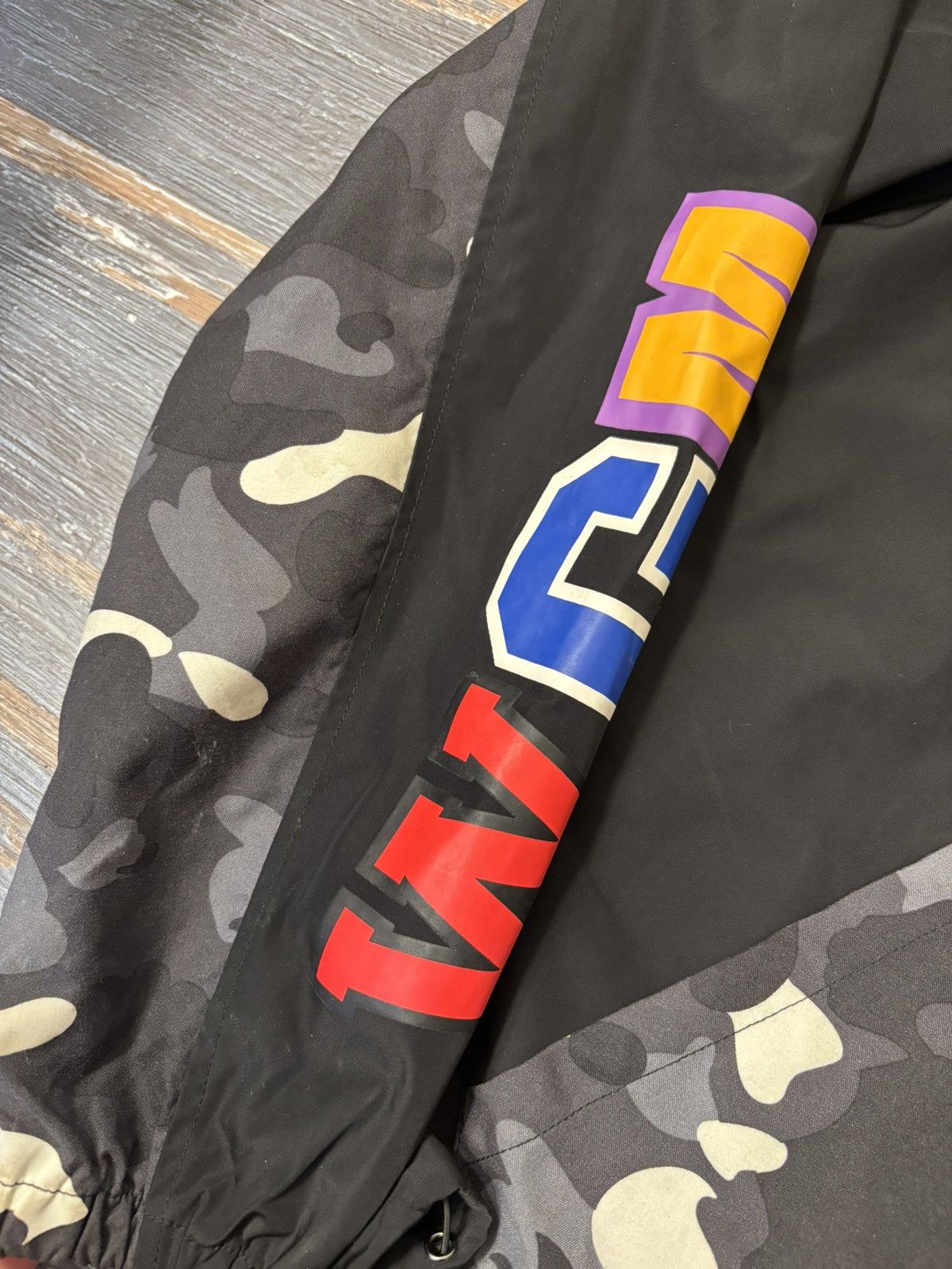 Bape Bape Glow in The Dark City Camo Shark Jacket Size US XL / EU 56 / 4 - 7 Thumbnail