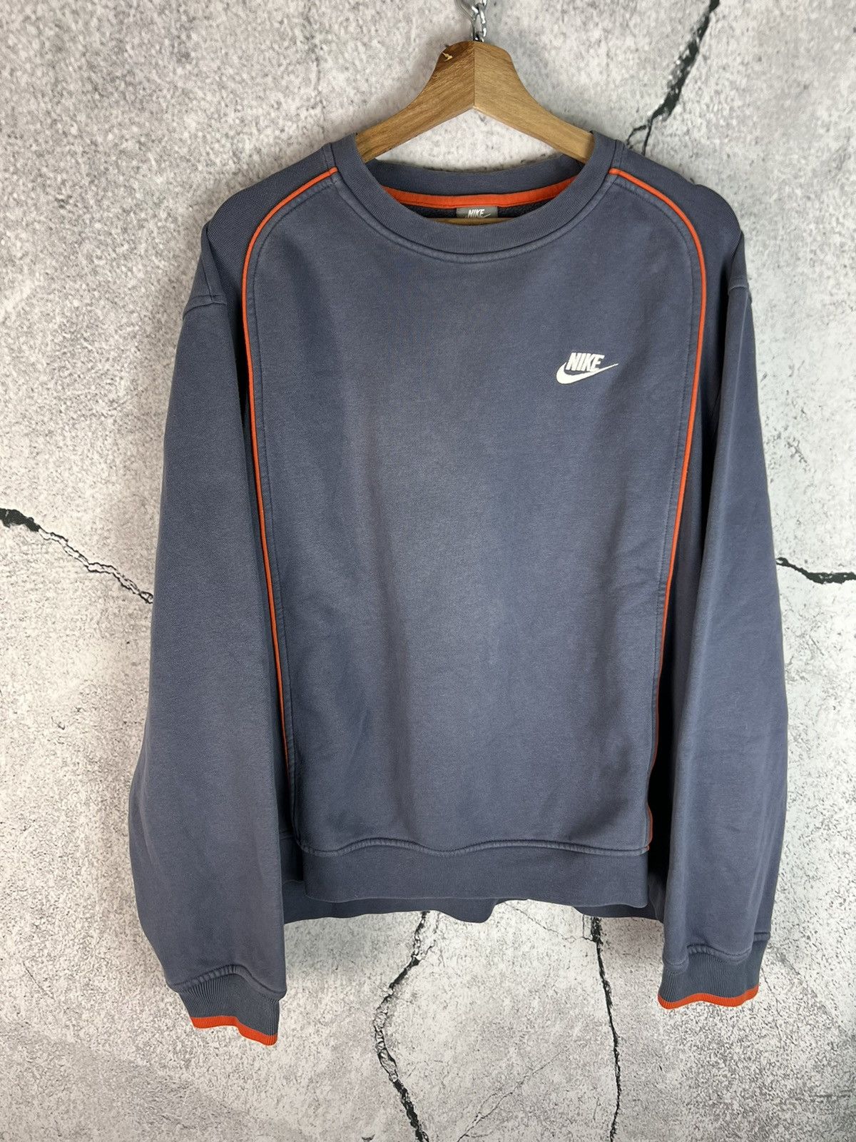 Nike Nike vintage central swoosh sweatshirt L 90s 00s Size US L / EU 52-54 / 3 - 1 Thumbnail