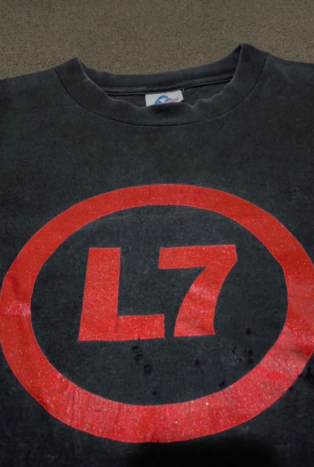 Band Tees Vintage 90s L7 shirt Nirvana,sonic youth,dinosaur jr Size US M / EU 48-50 / 2 - 1 Thumbnail