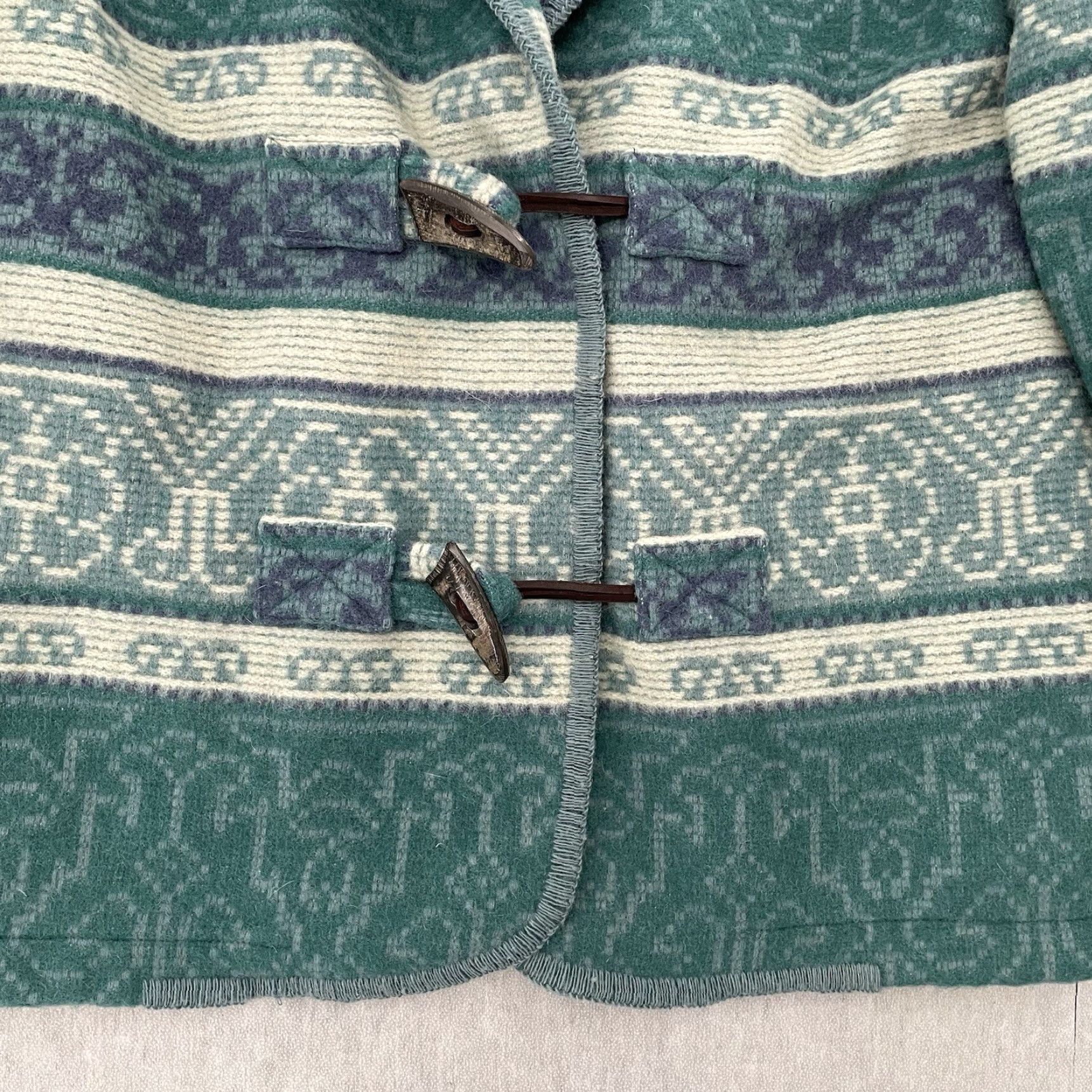 Eddie Bauer VINTAGE Eddie Bauer Coat Wool Blanket Shawl Collar Toggle Geometric Green XS Womens 80s 90s Southwestern Mens Womens? Size XS / US 0-2 / IT 36-38 - 4 Thumbnail