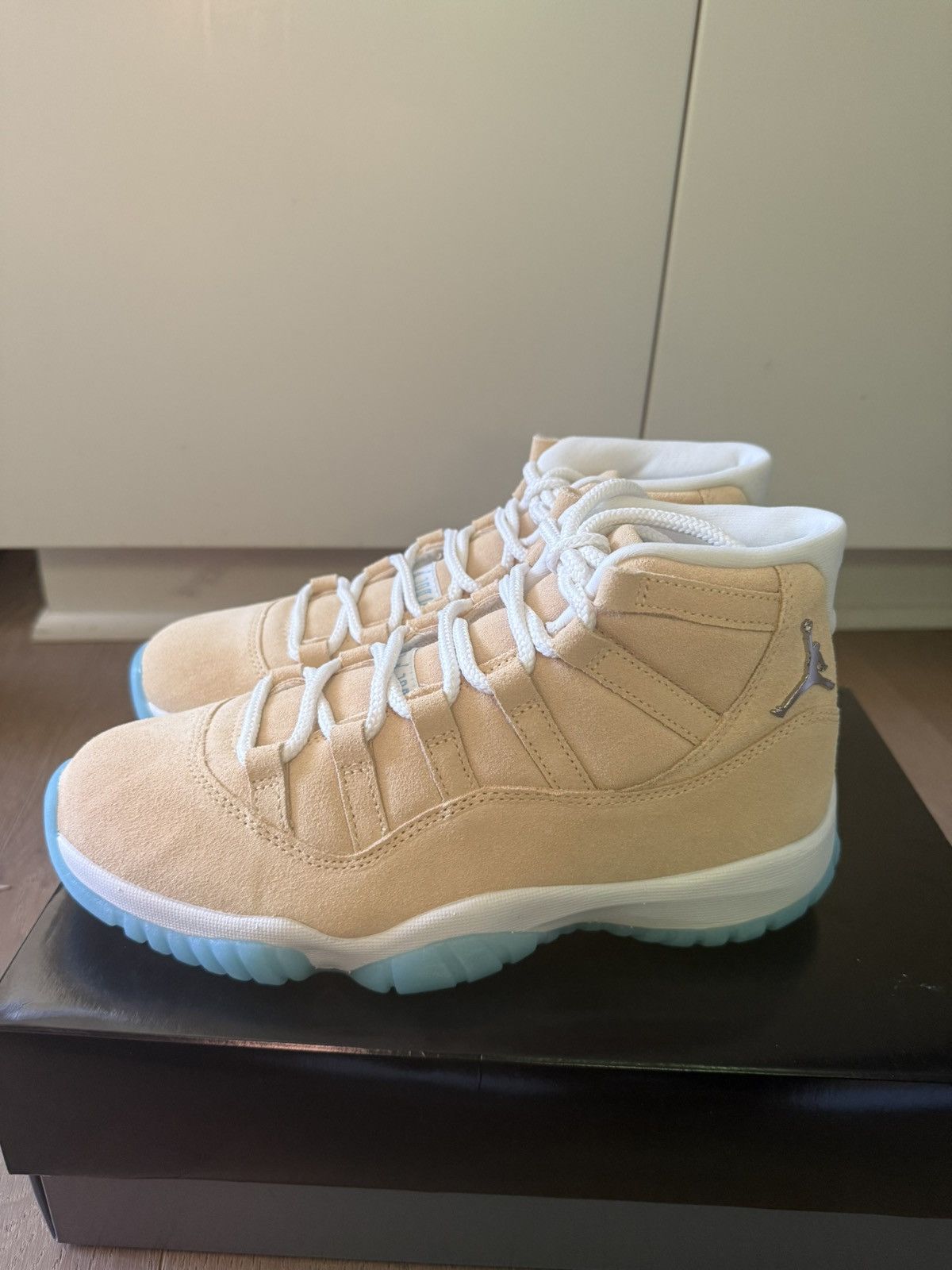 Jordan Brand Air Jordan 11 Retro ‘H-Town’ SHIPS FAST Size 8 Size US 8 / EU 41 - 3 Thumbnail