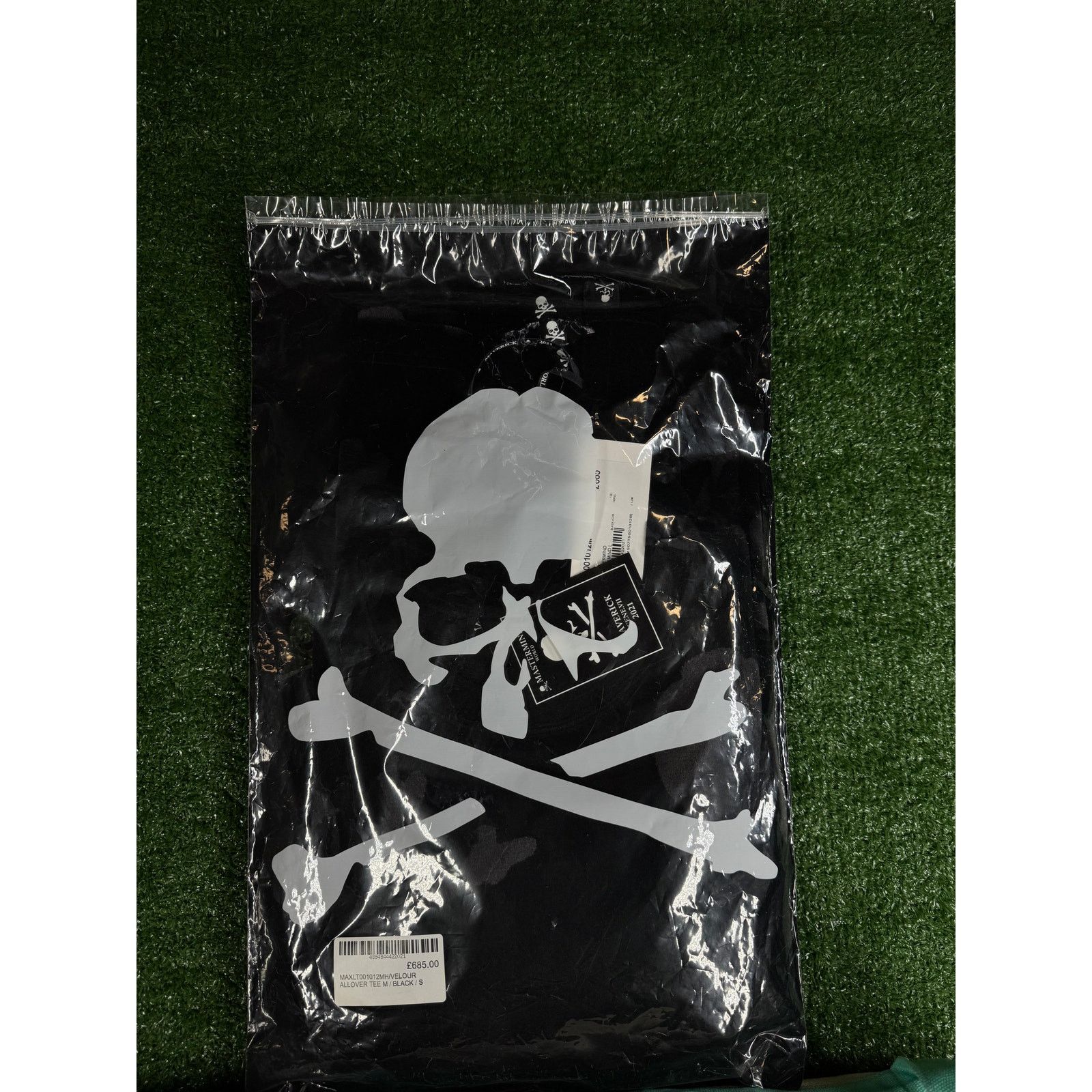 Mastermind Japan Mastermind Vs. Bape Velour Black All Over L/S Shirt Size SM Size US S / EU 44-46 / 1 - 9 Thumbnail