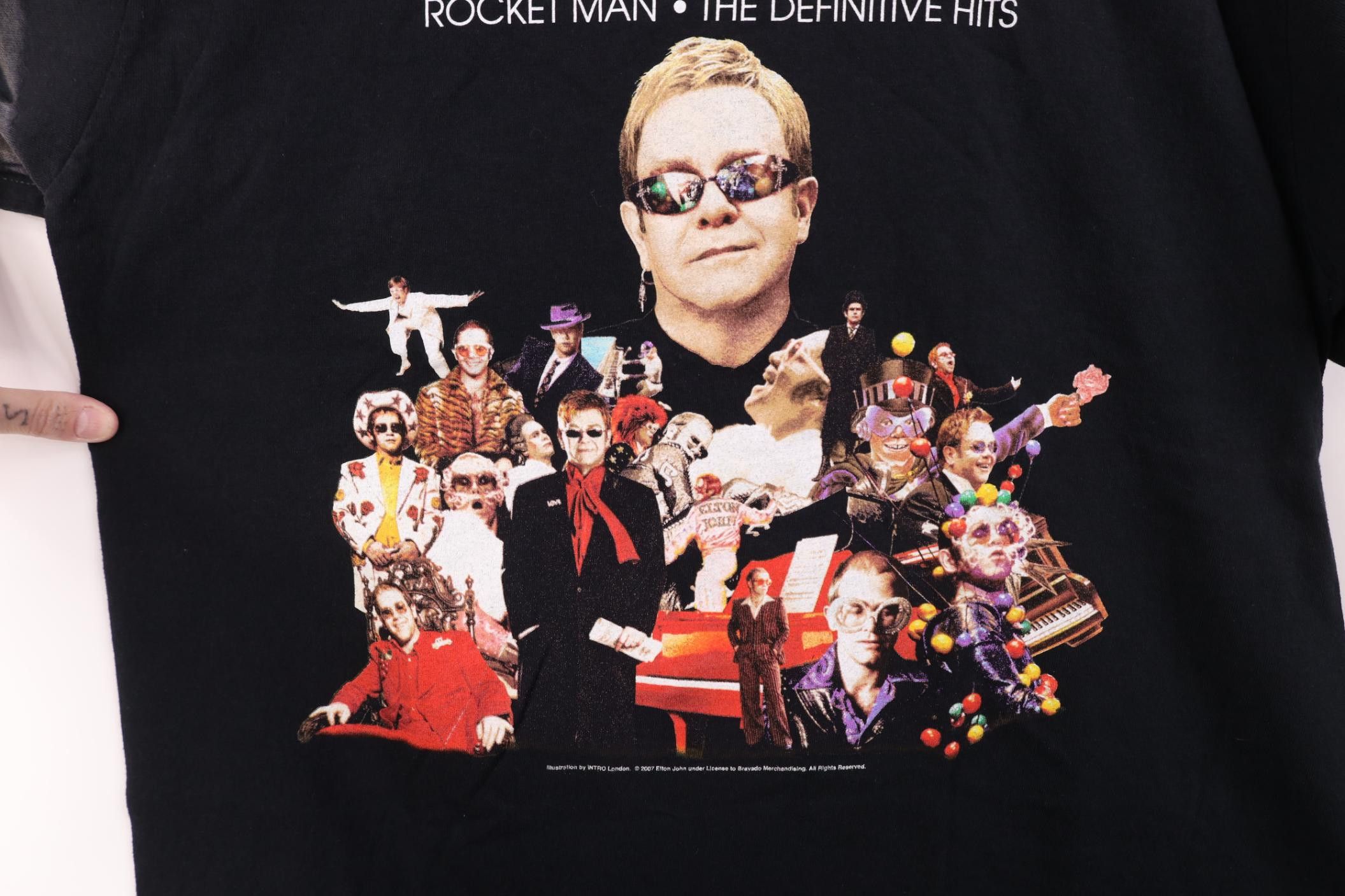 Vintage Y2K 2010 Tour Rocket Man Elton John Band T-Shirt Cotton Size US XL / EU 56 / 4 - 5 Thumbnail