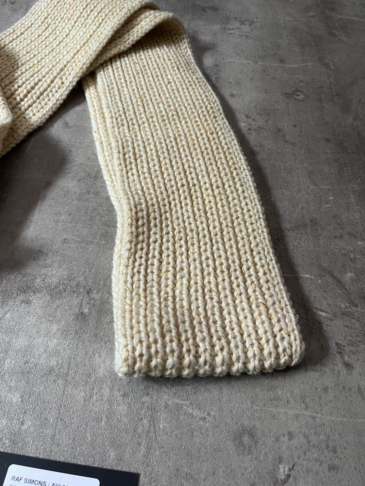 Raf Simons Raf Simons A/W 2022/2023 wool mohair beige scarf Size ONE SIZE - 5 Thumbnail