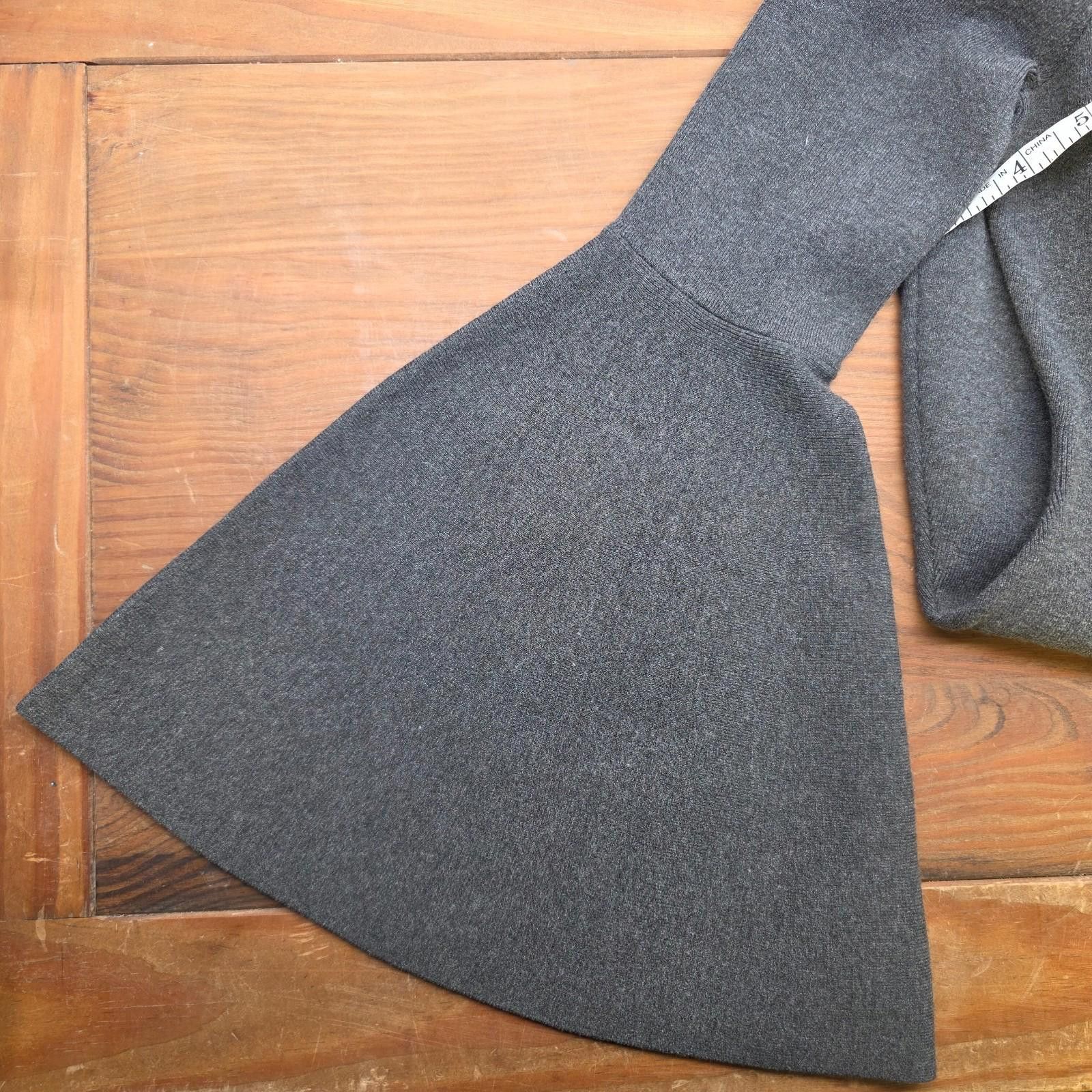 Woolrich Woolen Mills Milly Grey Knit Wool Blend Dress V-Neck Bell Sleeve Petite P Size S / US 4 / IT 40 - 5 Thumbnail