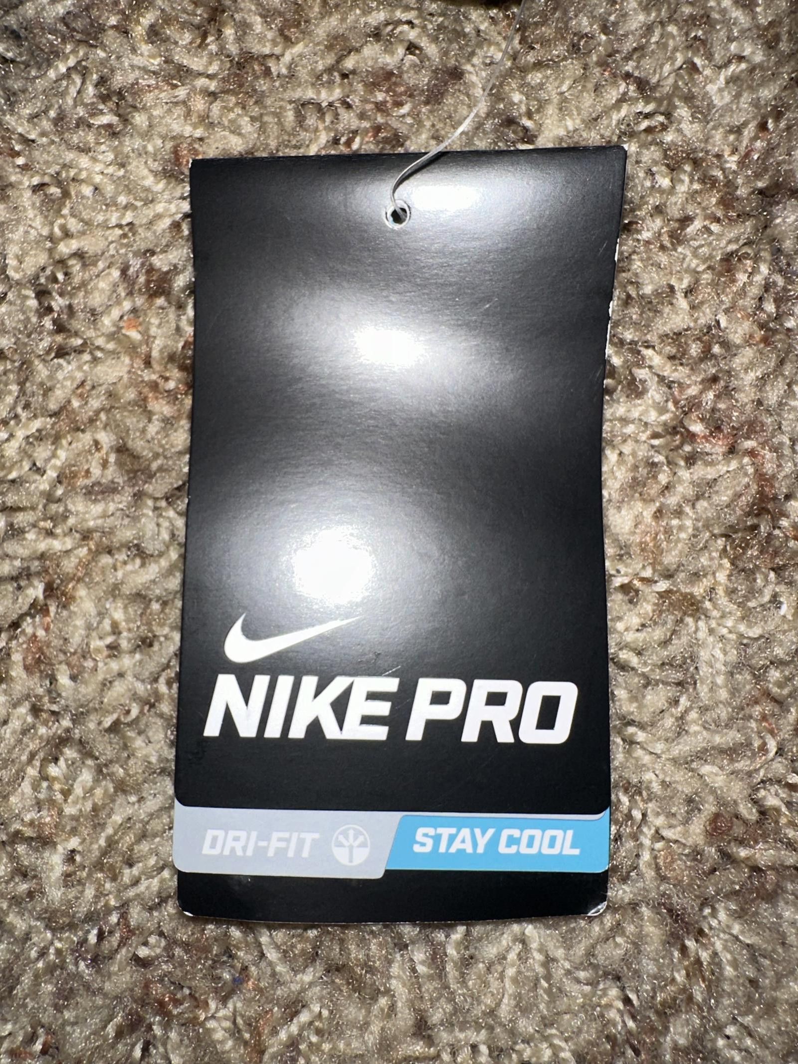 Nike Nike Women's Pro 3" Static Running Short 2015 Size 28" / US 6 / IT 42 - 11 Thumbnail