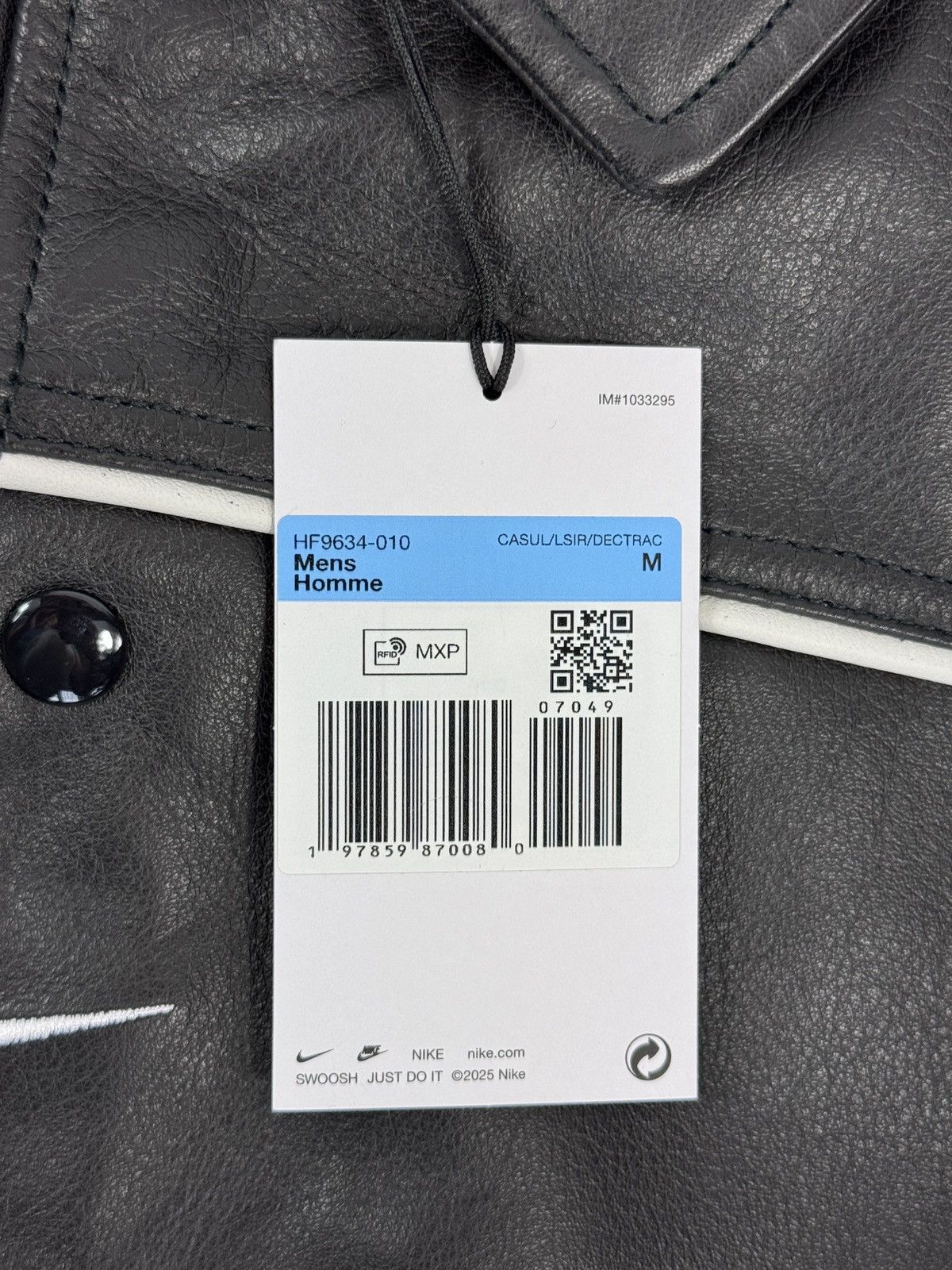 Nike × Supreme LOGO EMBROIDERED BUTTON DOWN JACKET Size US M / EU 48-50 / 2 - 6 Thumbnail