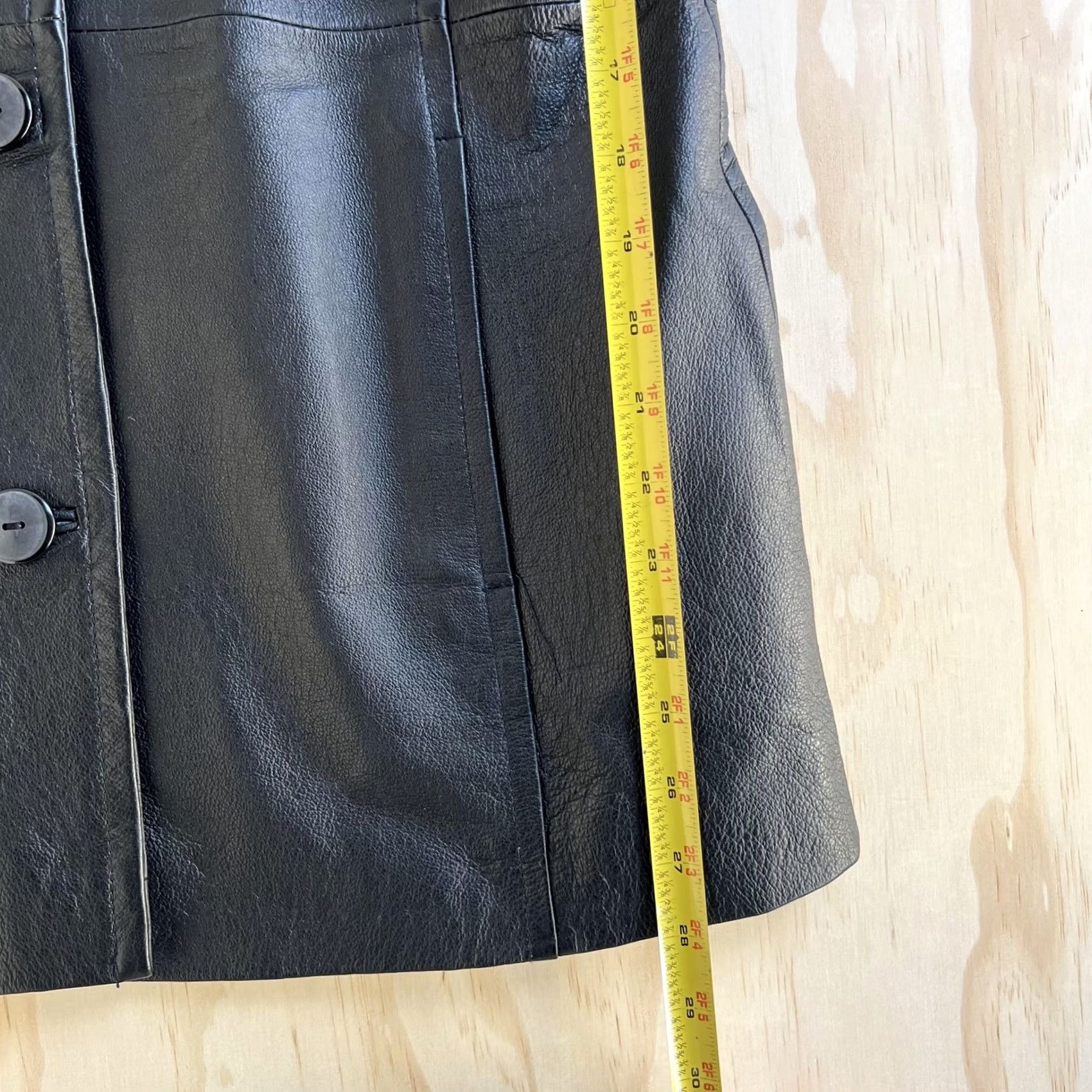 Worthington Worthington Blazer Jacket Womens Large Black Faux Leather 3 Button Lined Pockets Shirt Womens Large Black Button Front Closure Casual Business Size L / US 10 / IT 46 - 7 Thumbnail