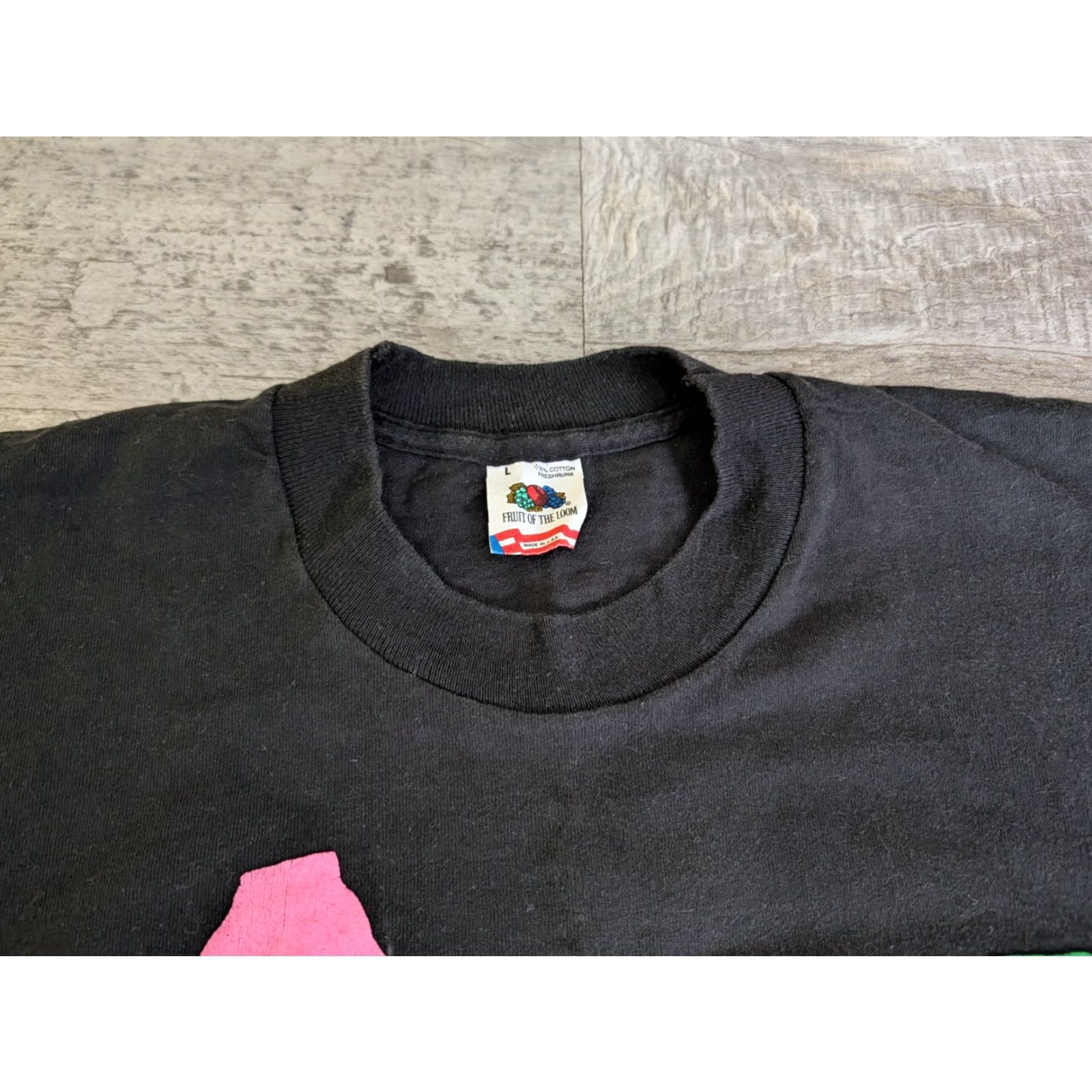 Fruit Of The Loom VINTAGE Fruit of the Loom Tee Shirt Black 80s Palm Beach Puff Print Fish T-Shirt L US Unisex Adults Men Women Size US L / EU 52-54 / 3 - 6 Thumbnail