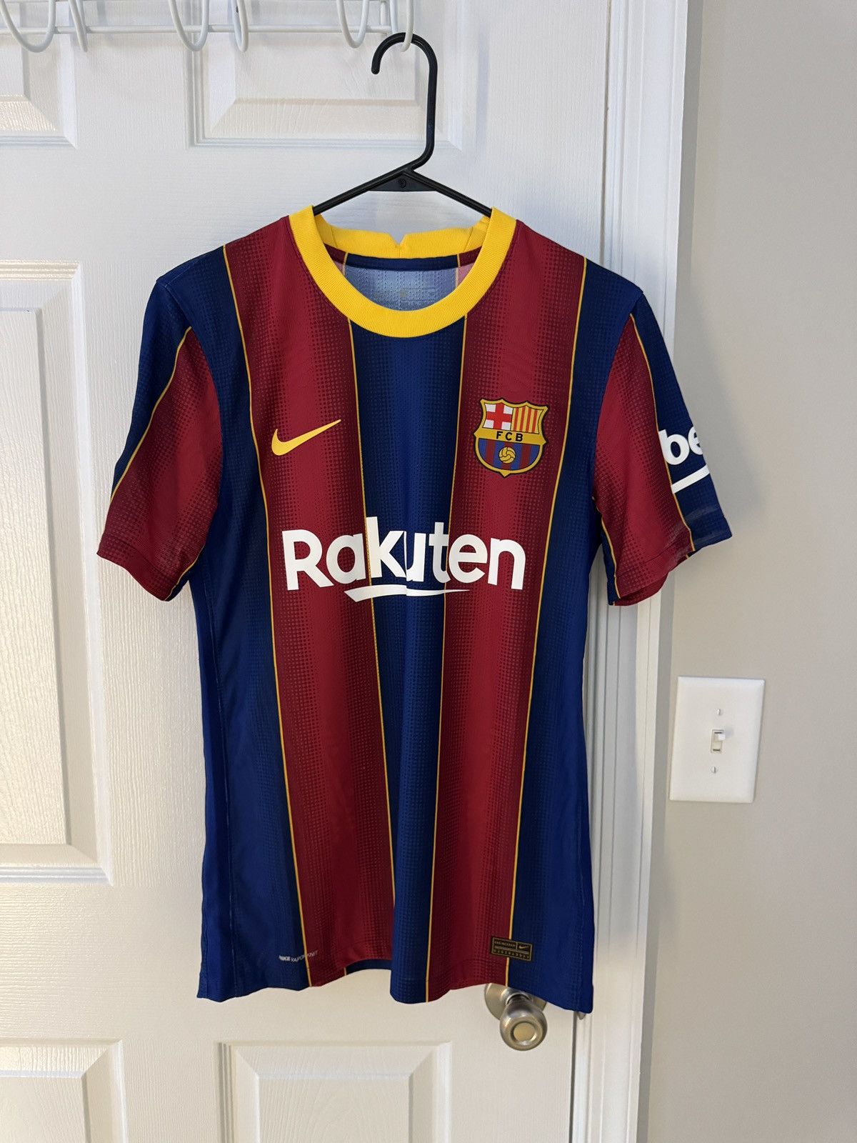 Nike Lionel Messi 2020/2021 Player Issue Vaporknit Home Shirt Size US S / EU 44-46 / 1 - 2 Thumbnail