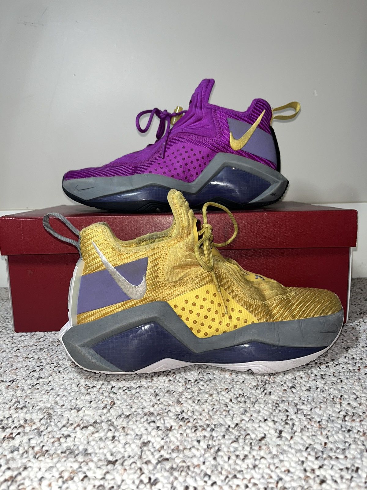 Nike Lebron Soilder 14 Purple Gold Size US 8.5 / EU 41-42 - 1 Thumbnail