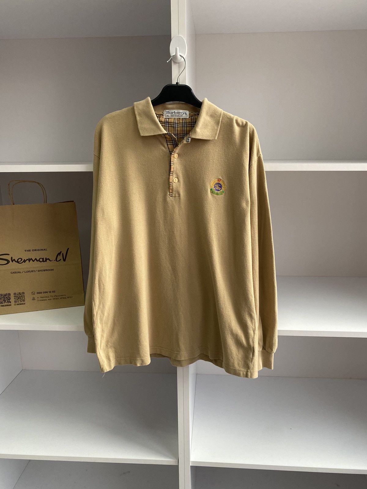 Burberry × Designer × Vintage Vintage Burberry Long Sleeve Rugby Beige Shirt Size US XL / EU 56 / 4 - 8 Thumbnail