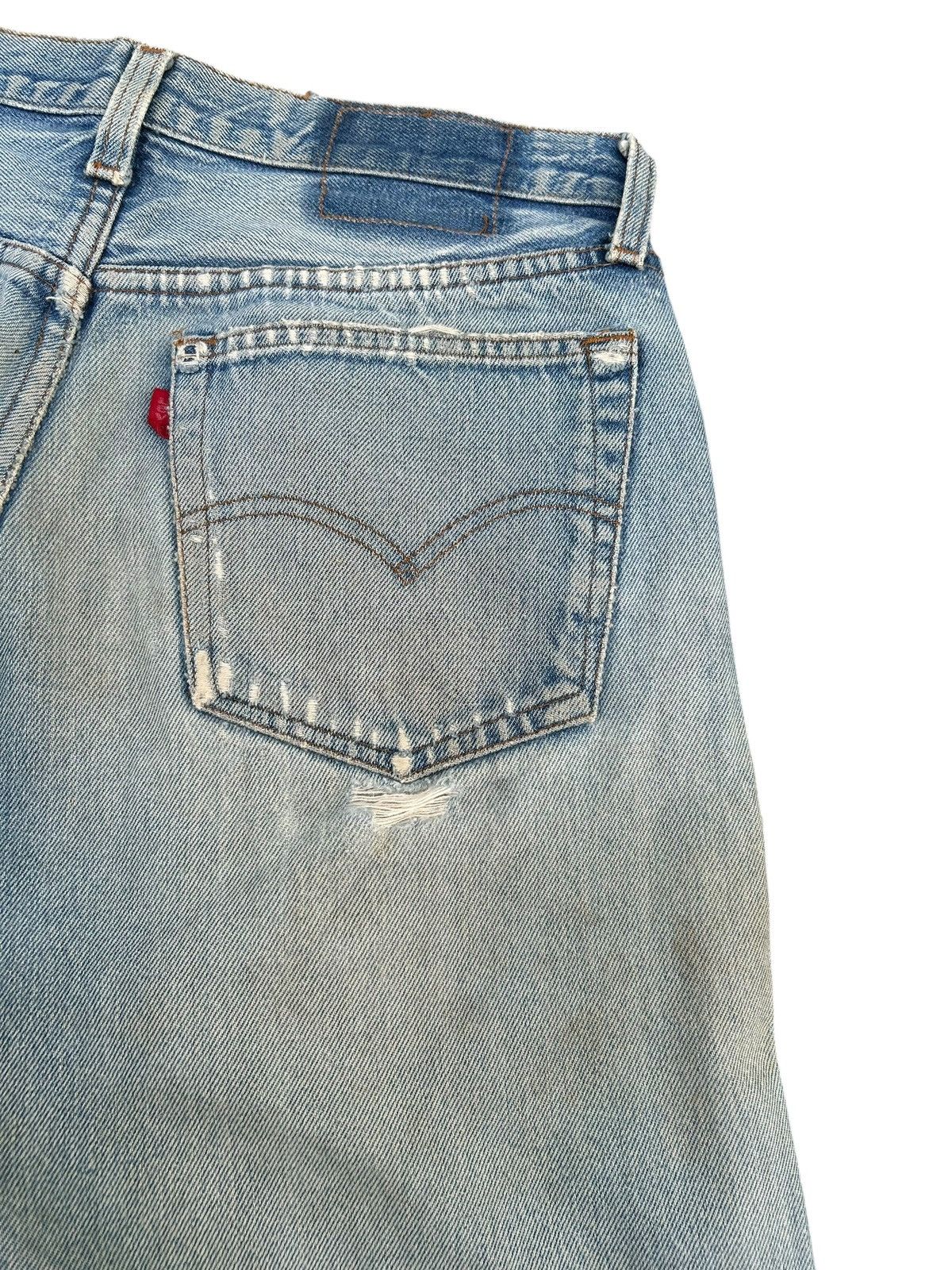 Levi's Vintage Clothing 80's THRASHED Levi's 555 Reconstructed Repair Denim Size US 30 / EU 46 - 14 Thumbnail