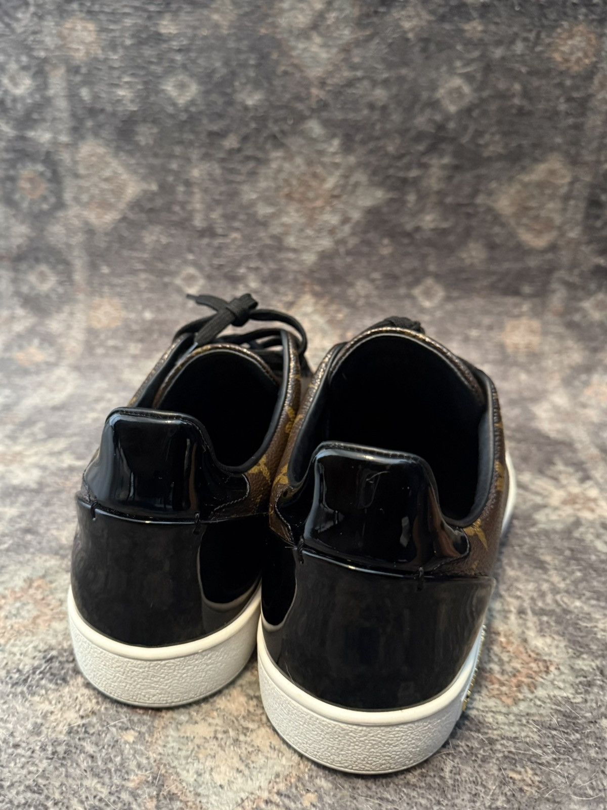 Louis Vuitton LV W FRONTROW ‘monogram’ Size US 9.5 / IT 39.5 - 5 Thumbnail